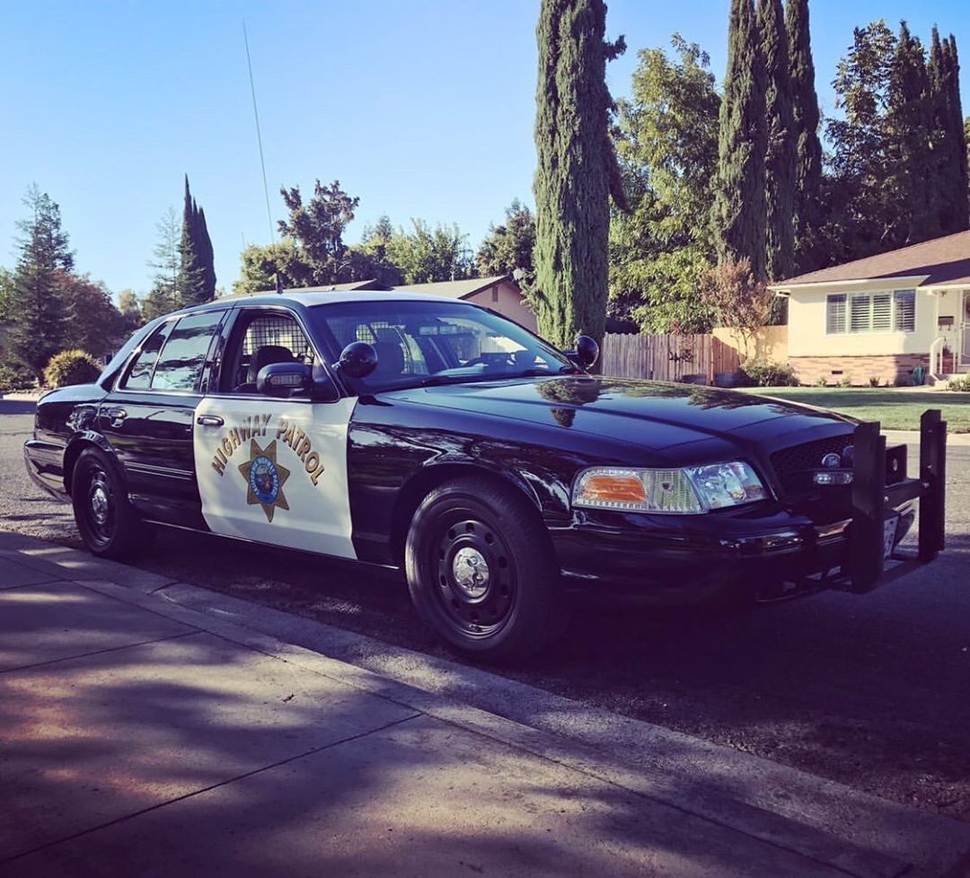 California Highway Patrol Pics on Instagram: “CHP Ford Crown Victoria Not a in service vehicle, but a ac. Victoria police, California highway patrol, State police