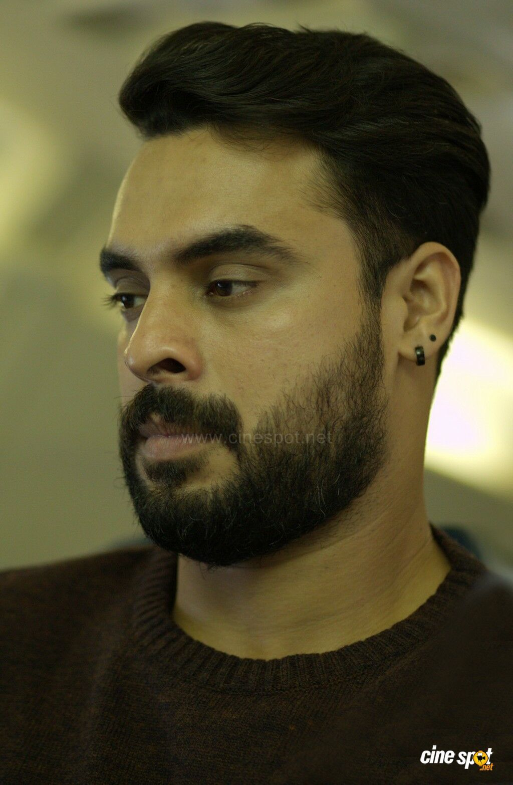 Tovino Thomas in Uyare
