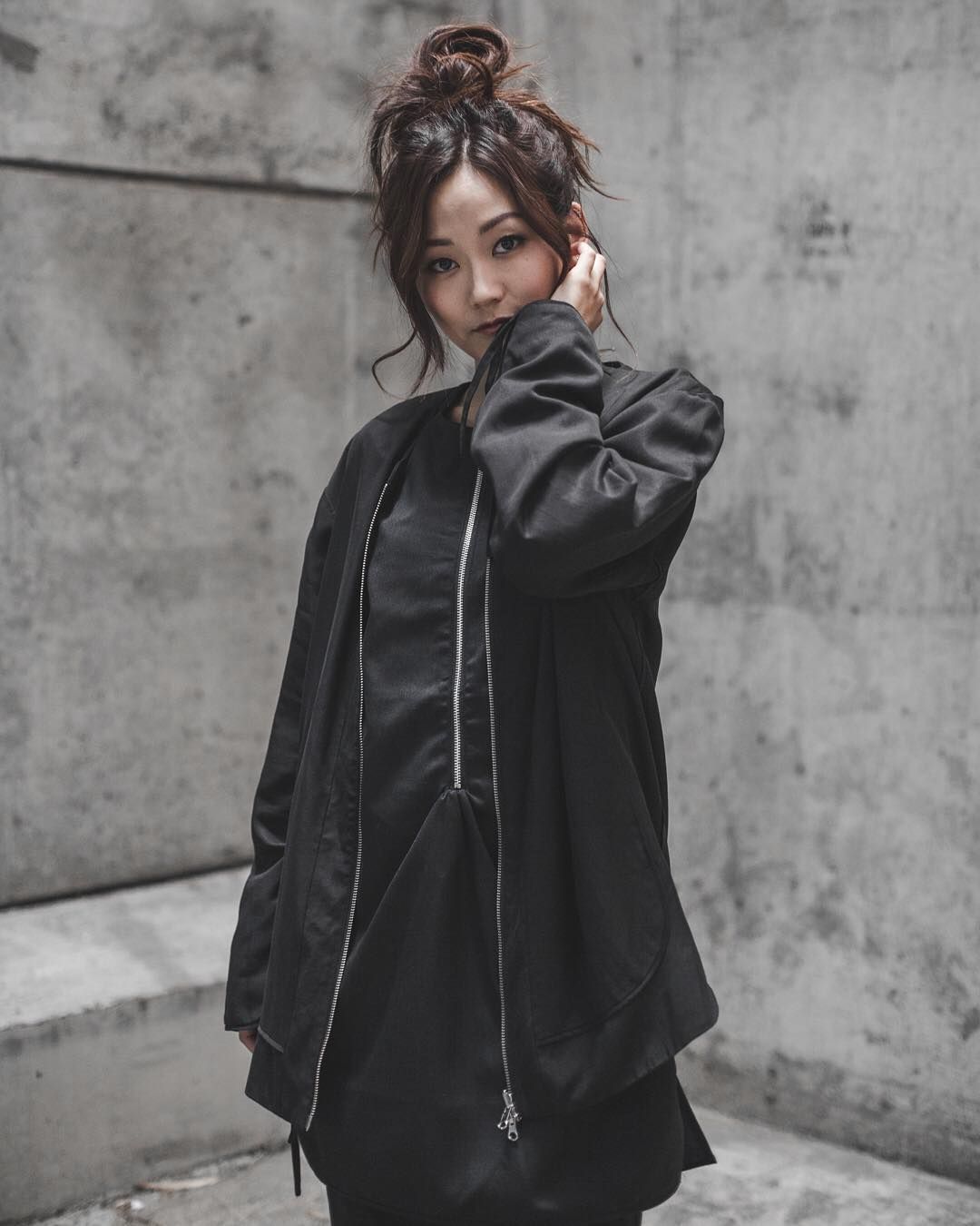 Trying to find some light on this gloomy day. Perfect woman, Brunette woman, Fashion