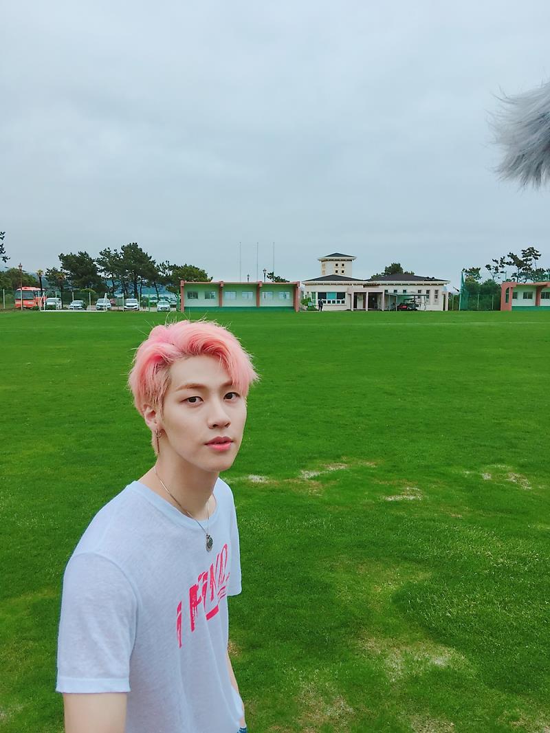 image about Lee Seunghyub [N.Flying]. See more about leader, n flying and nflying