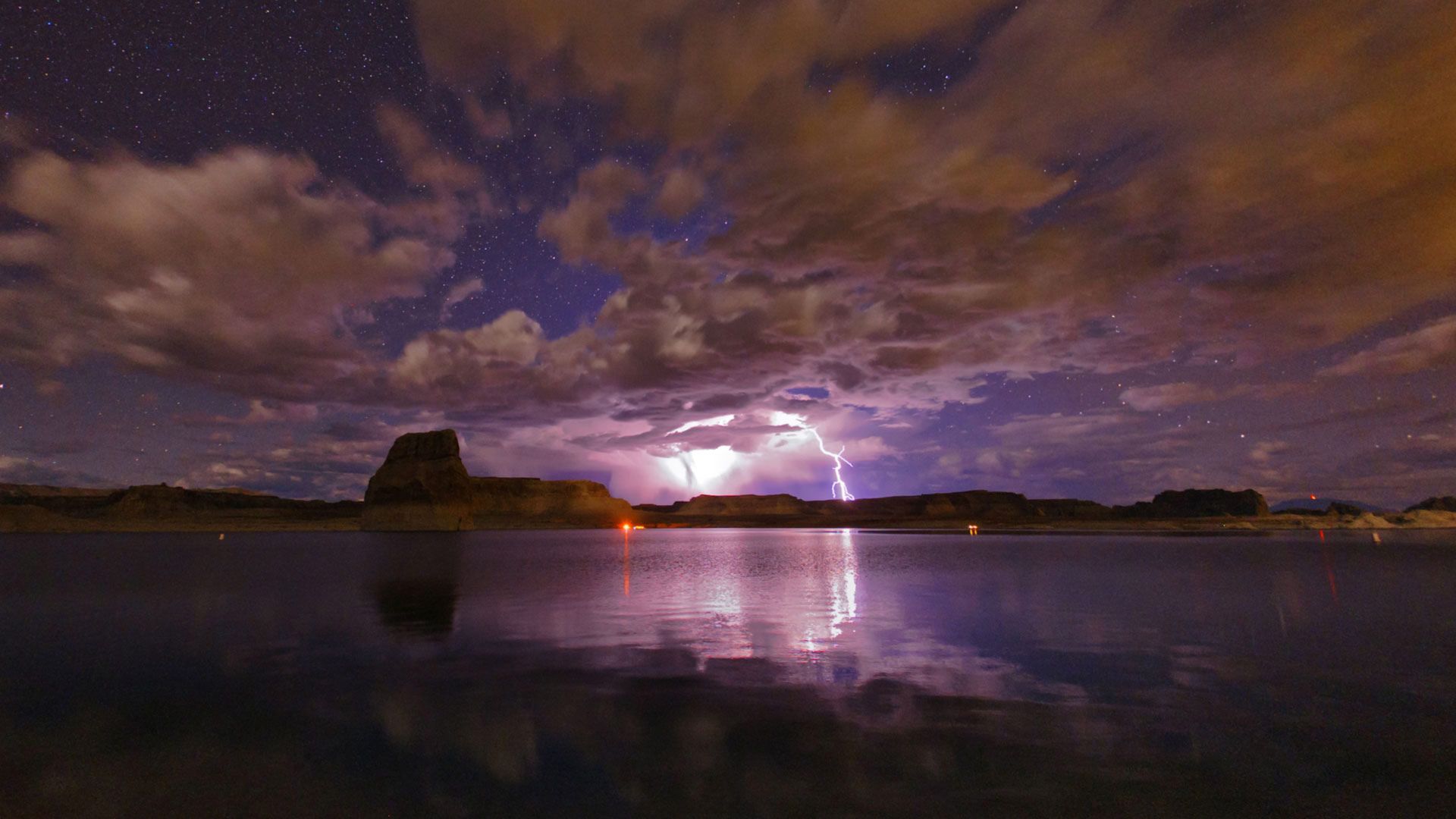Thunderstorms over Lake Powell, Arizona