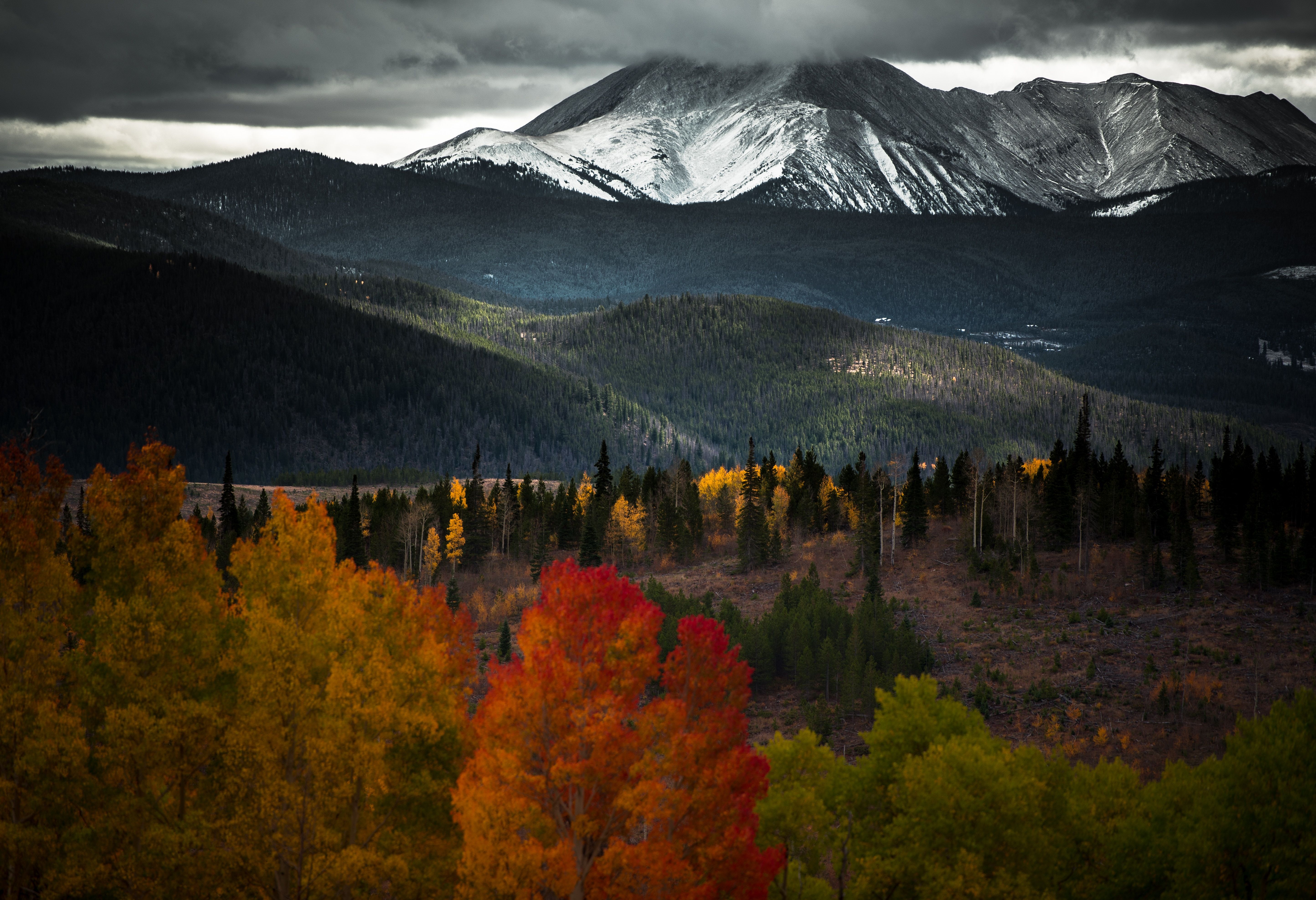American Mountain Ranges Where Fall Colors Truly Shine