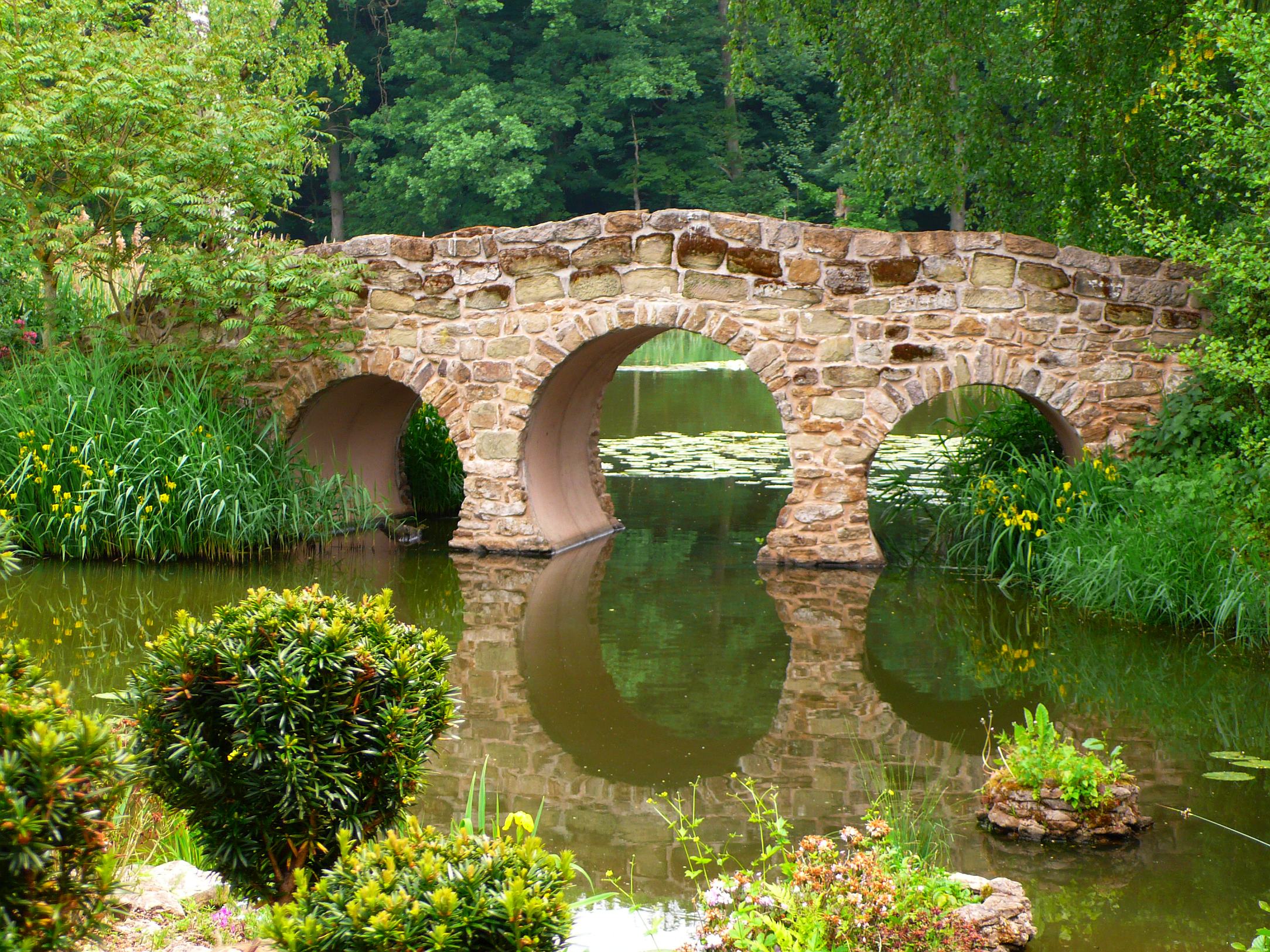 Stone Bridge Wallpaper (9004)