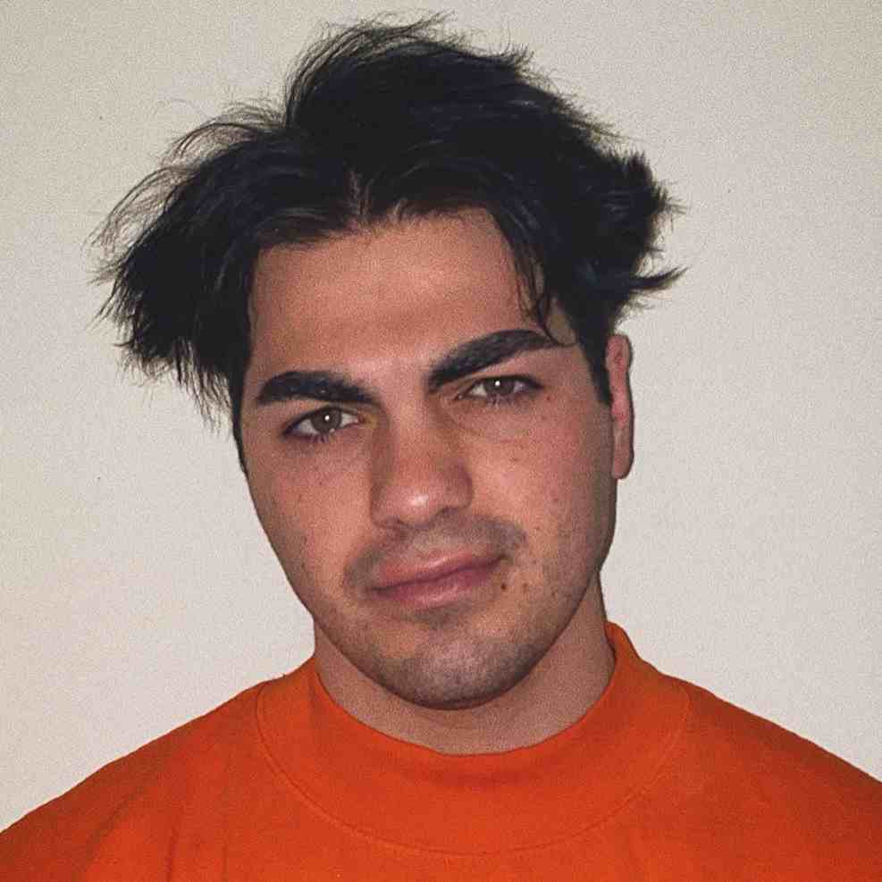 Thomas Petrou Wiki, Biography, Age, Girlfriend, Facts, Image and More