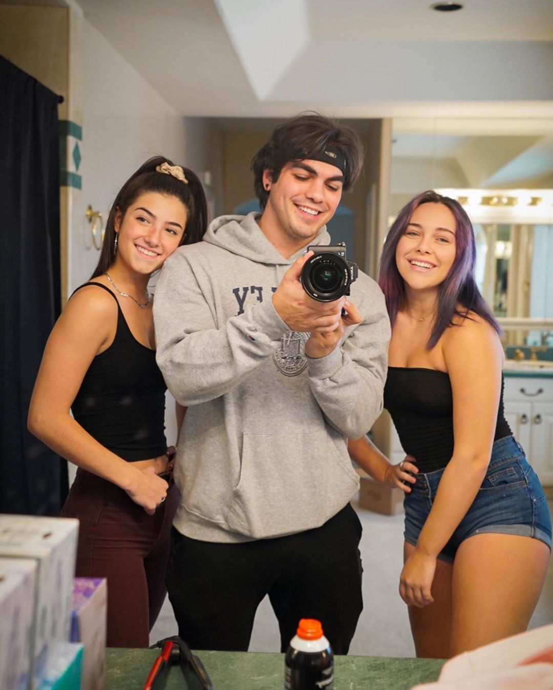 16.3 k mentions J'aime, 107 commentaires Petrou sur Instagram, Family❤️. Dance choreography videos, Choreography videos, Celebrity couples