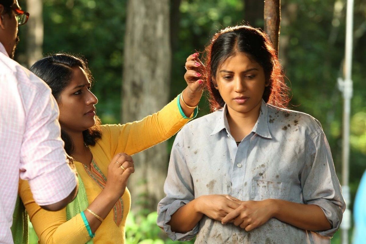 Malayalam Comedy Movie Shikkari Shambhu Image And Stills