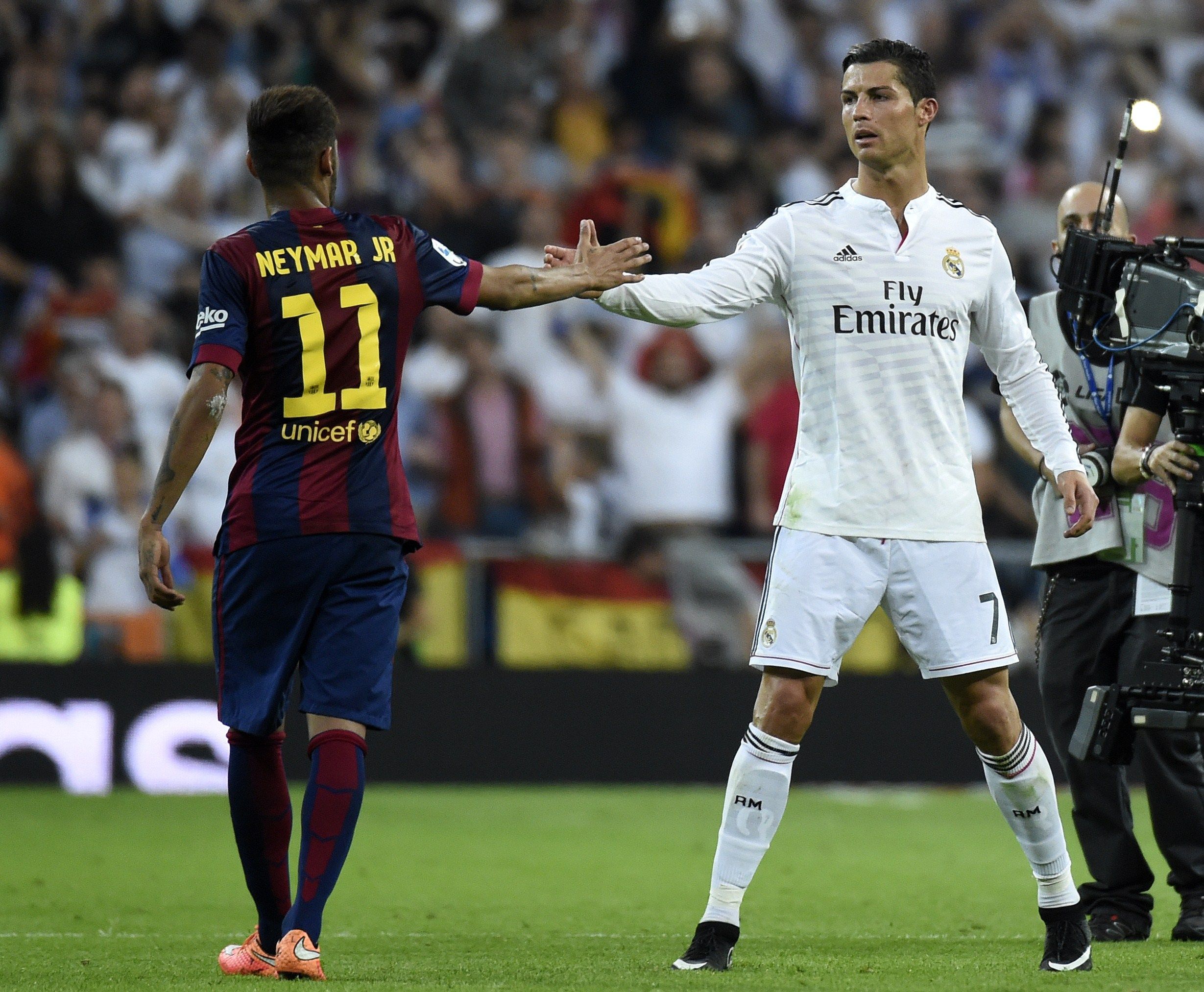 Neymar: Real Madrid Rival Cristiano Ronaldo Deserves This Award