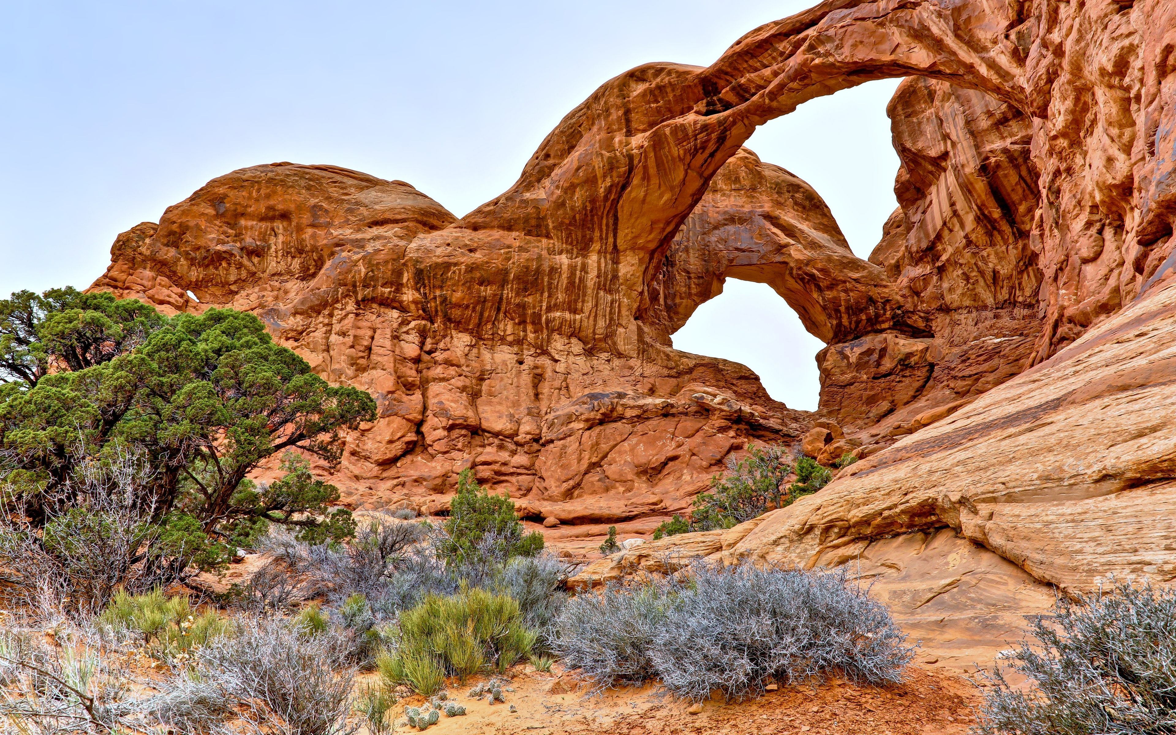 Arches National Park Is A Us National Park In Eastern Utah. The Park Is Located On The Colorado River 4 Miles North Of Moab, Utah, Wallpaper13.com