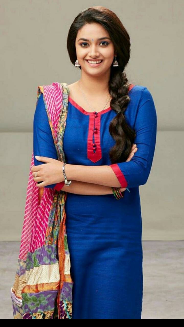 Keerthi suresh wallpaper