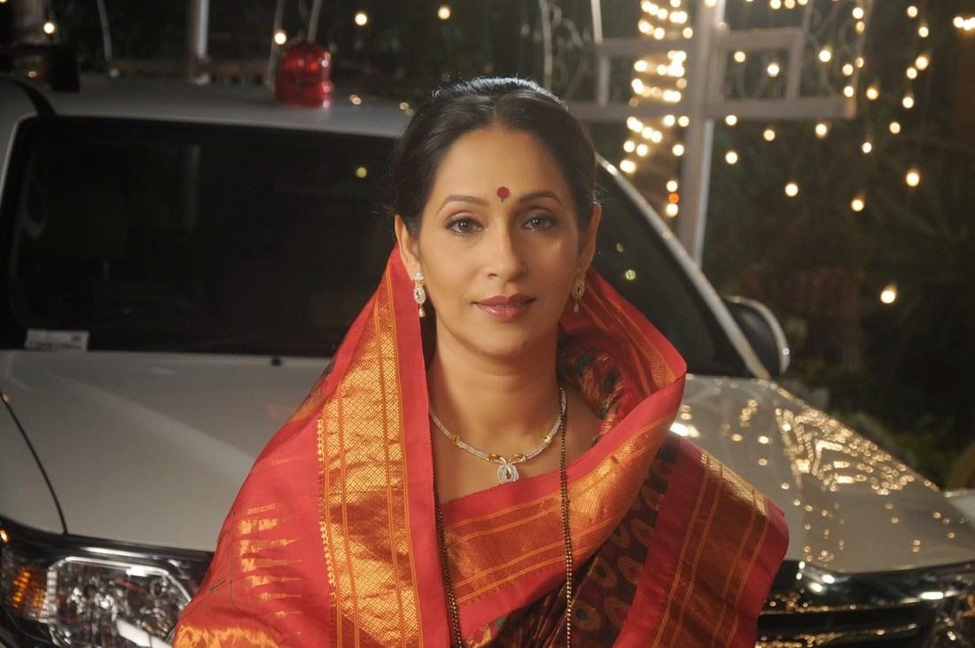 BOLLYWOOD DESKTOP HD WALLPAPERS: ASHWINI BHAVE HD WALLPAPERS