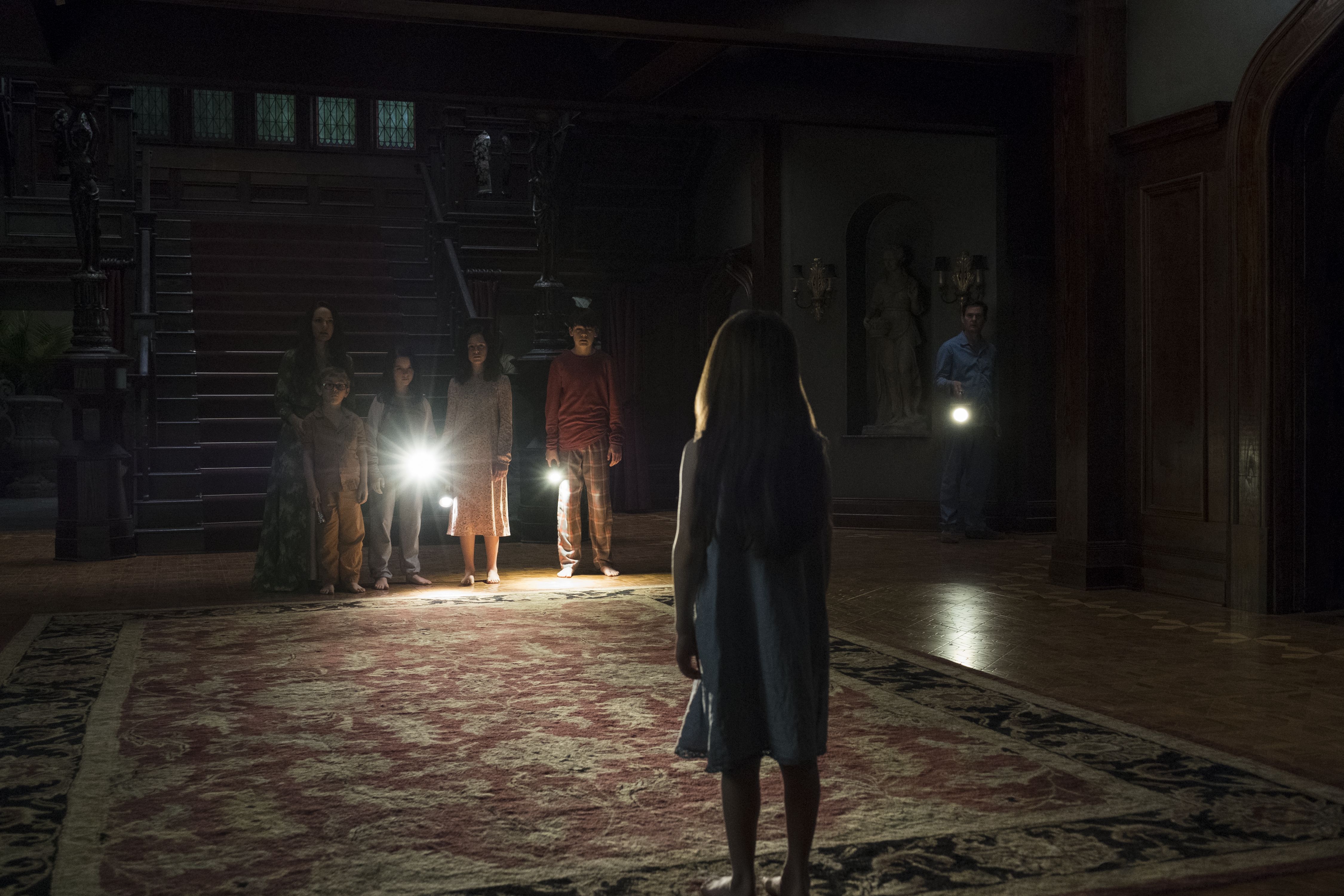Grief and Trauma Are the Lurking Horrors in “The Haunting of Hill House”