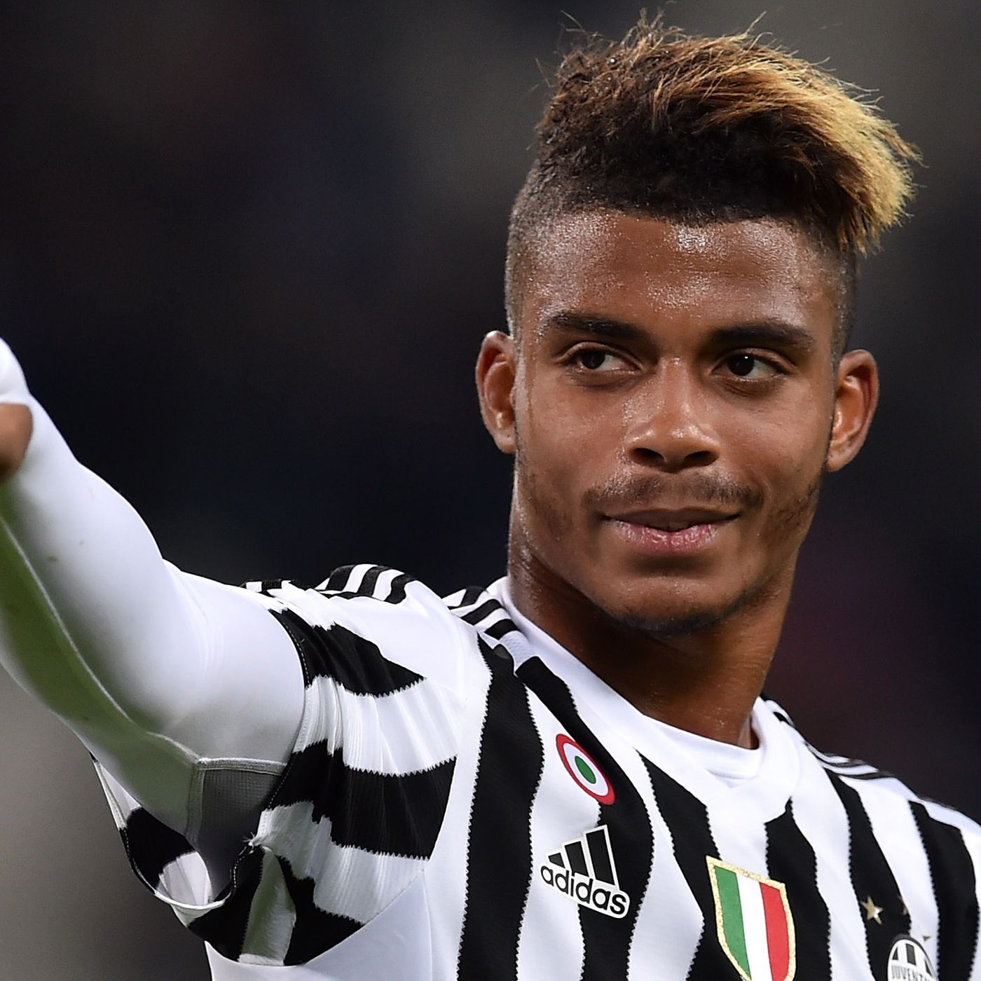Mario Lemina wants to stay at Juventus, according to his agent & White & Read All Over