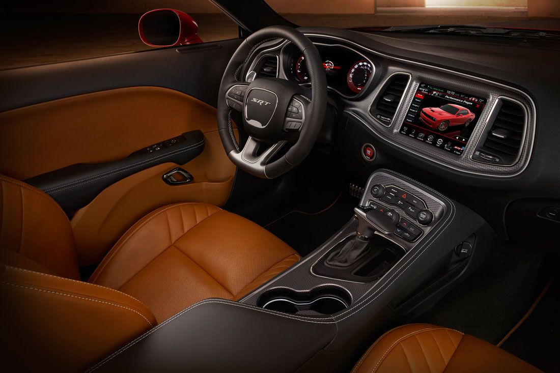 Dodge Challenger SRT Hellcat, 2015