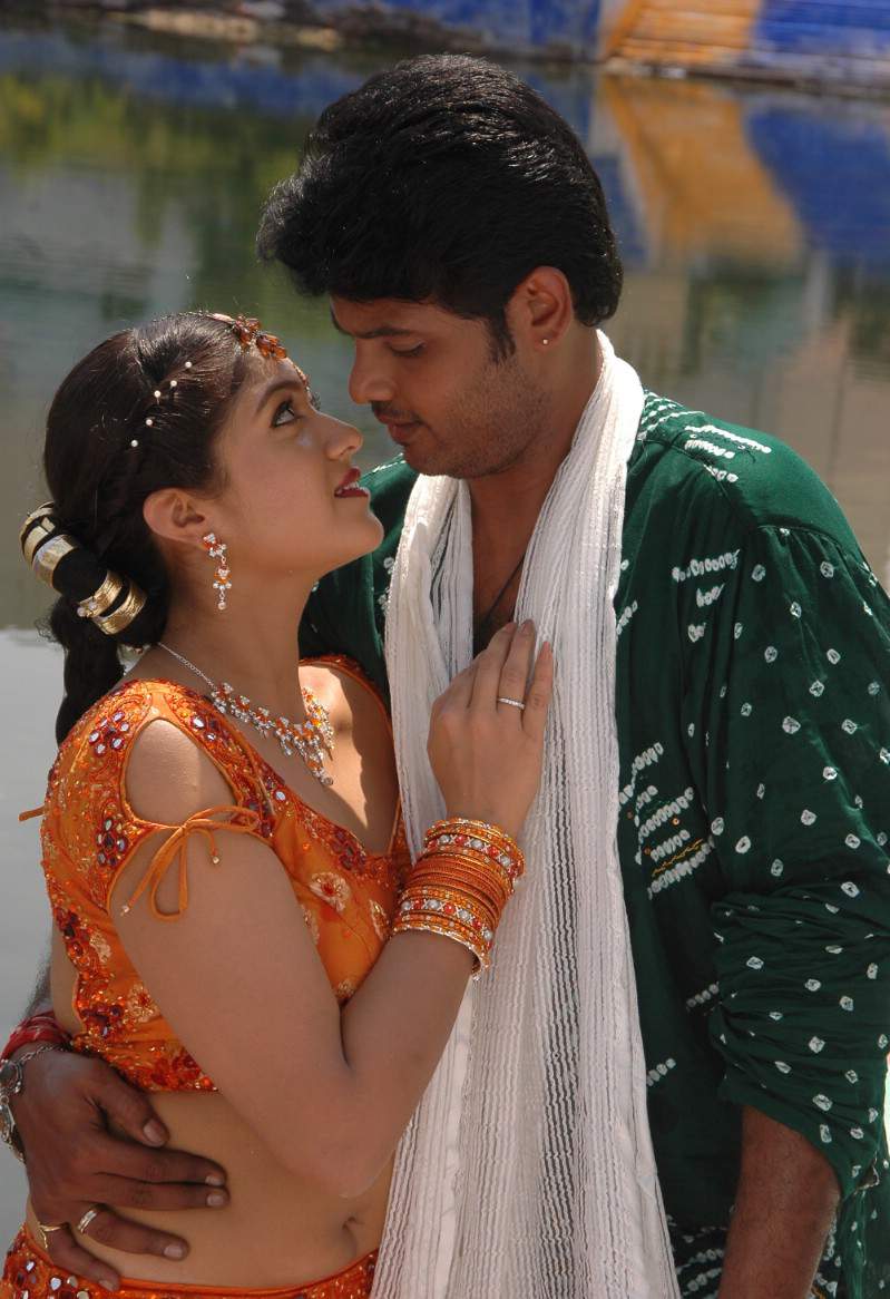 Actress Photo: Tamil Actress Meghna Hot Blouse Stills From Movie Krishna Leelai