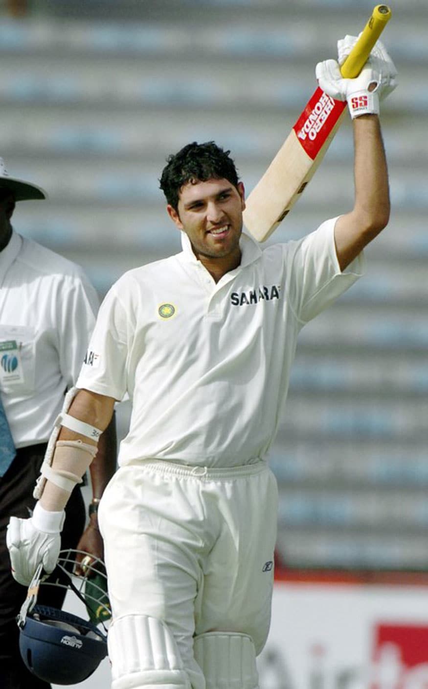 Yuvraj Singh's 38th Birthday: 38 Candid Photo of Stylish Cricketer