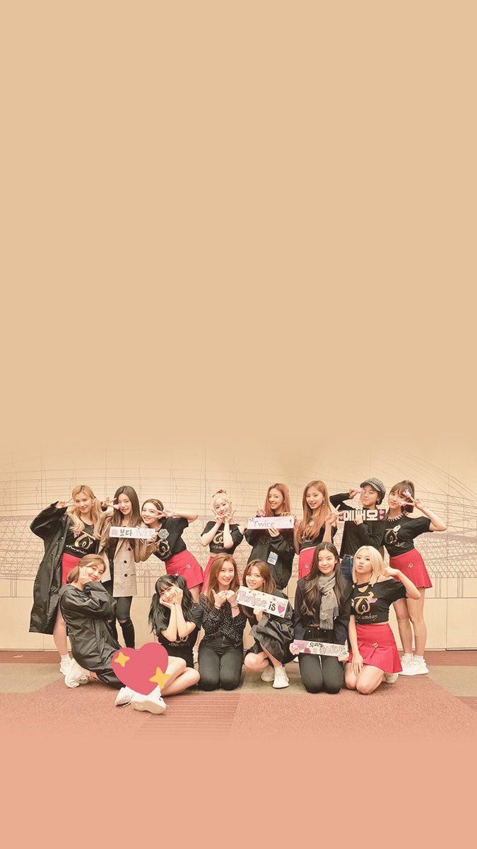 Twice And Itzy Wallpaper