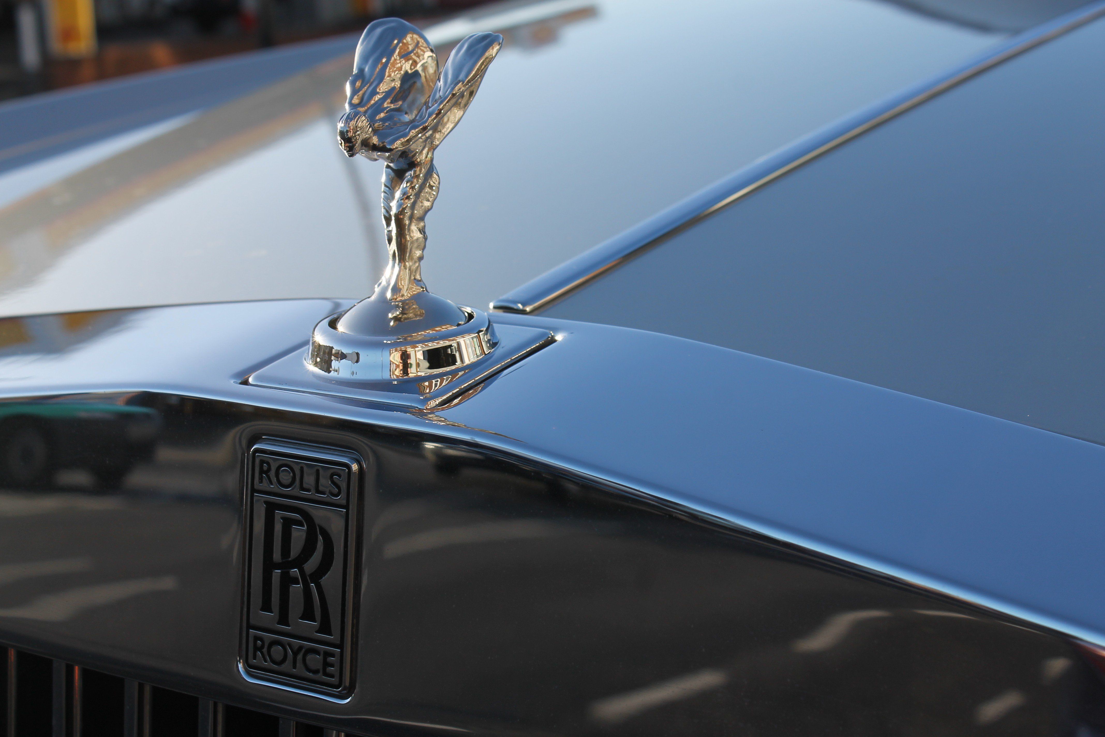 Дух экстаза на Rolls Royce Phantom