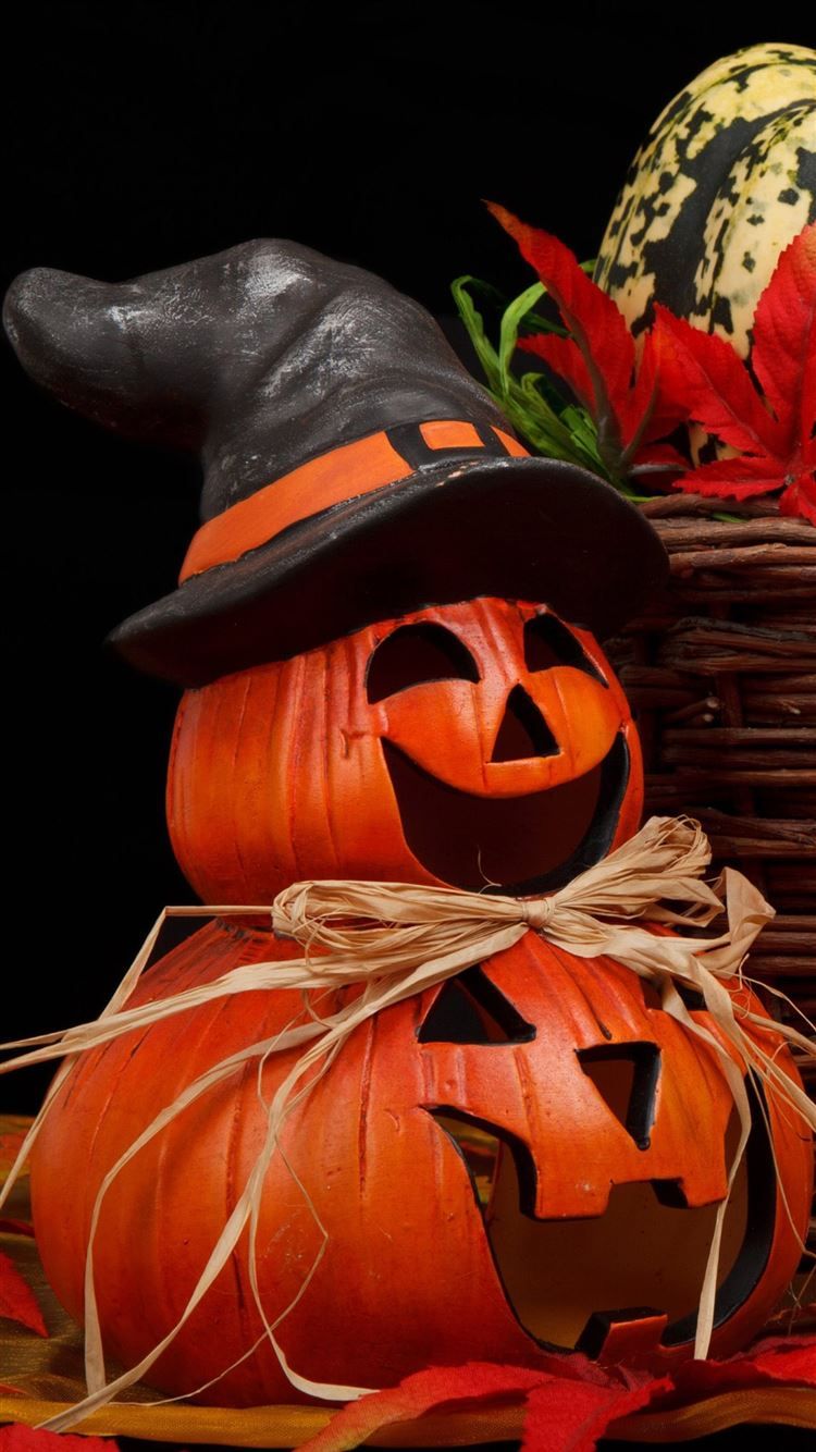 Halloween Tricky Pumpkin iPhone 8 Wallpaper Free Download