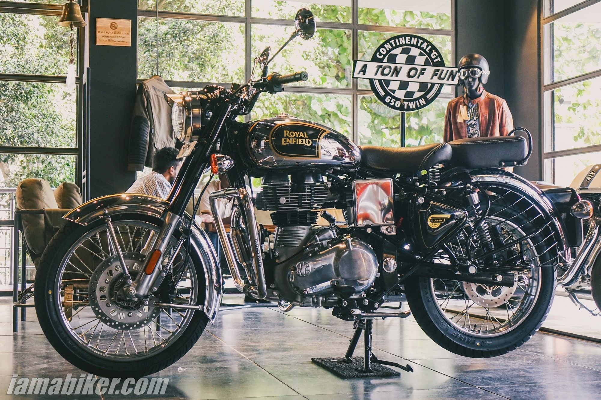 BS6 Royal Enfield Classic 350 Chrome edition. IAMABIKER Motorcycle!
