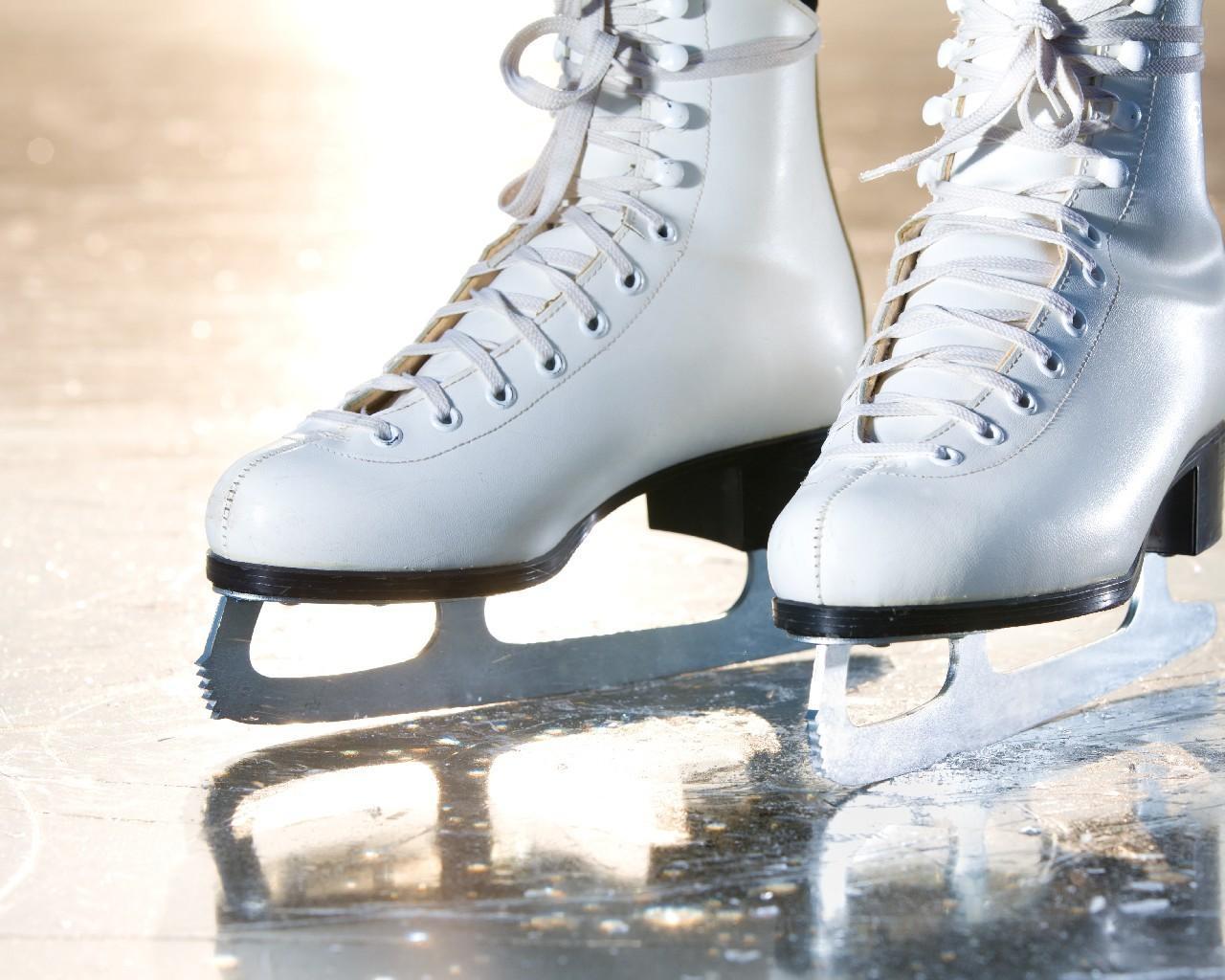 Ice Skating Wallpaper for Android .apkpure.com