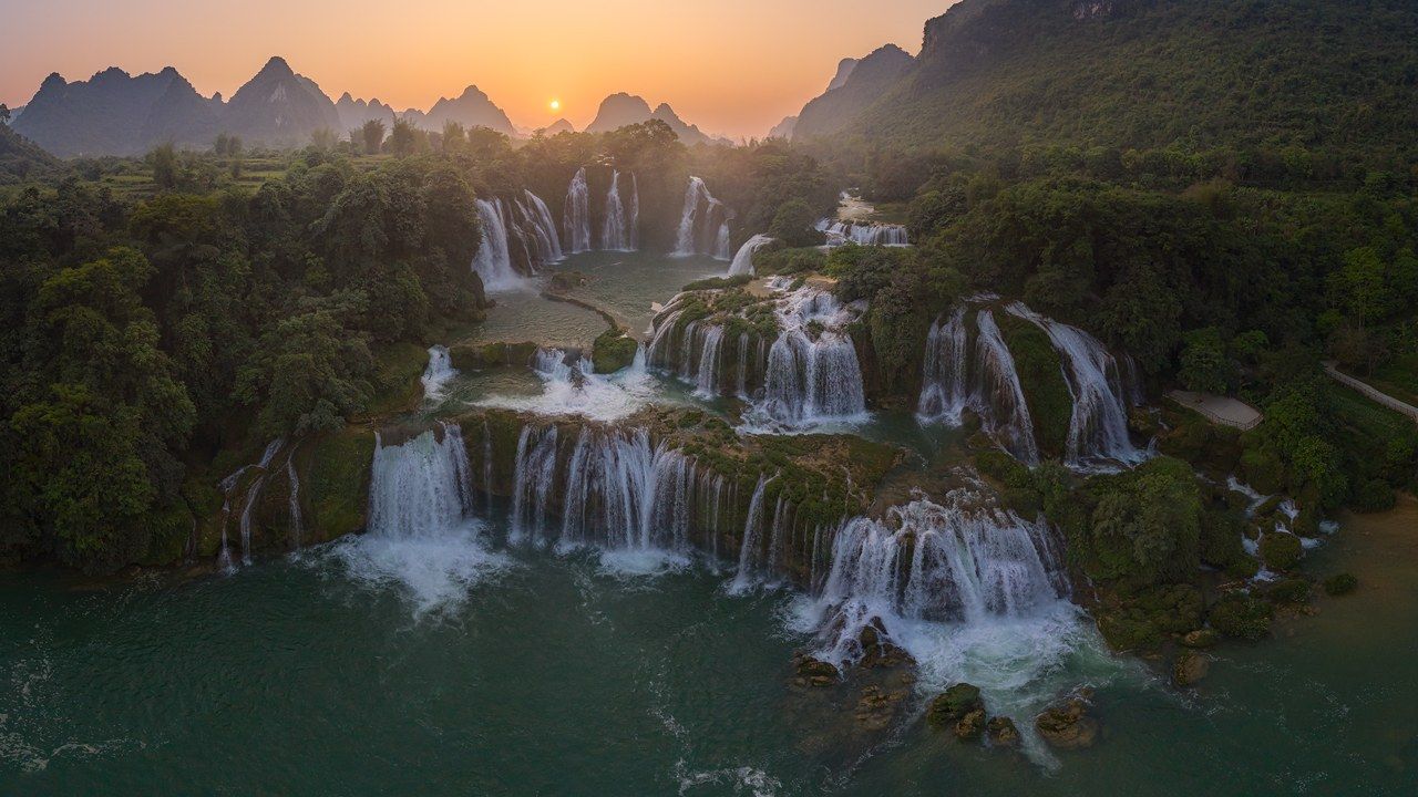Detian Falls, China Vietnam