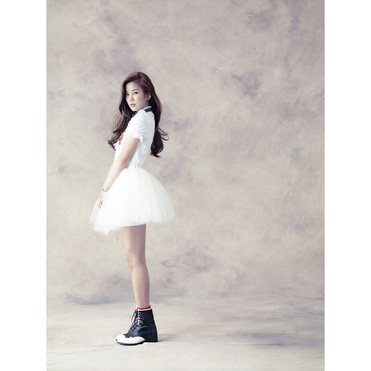 HQ Kpop Wallpaper: Chorong Pink Wallpaper