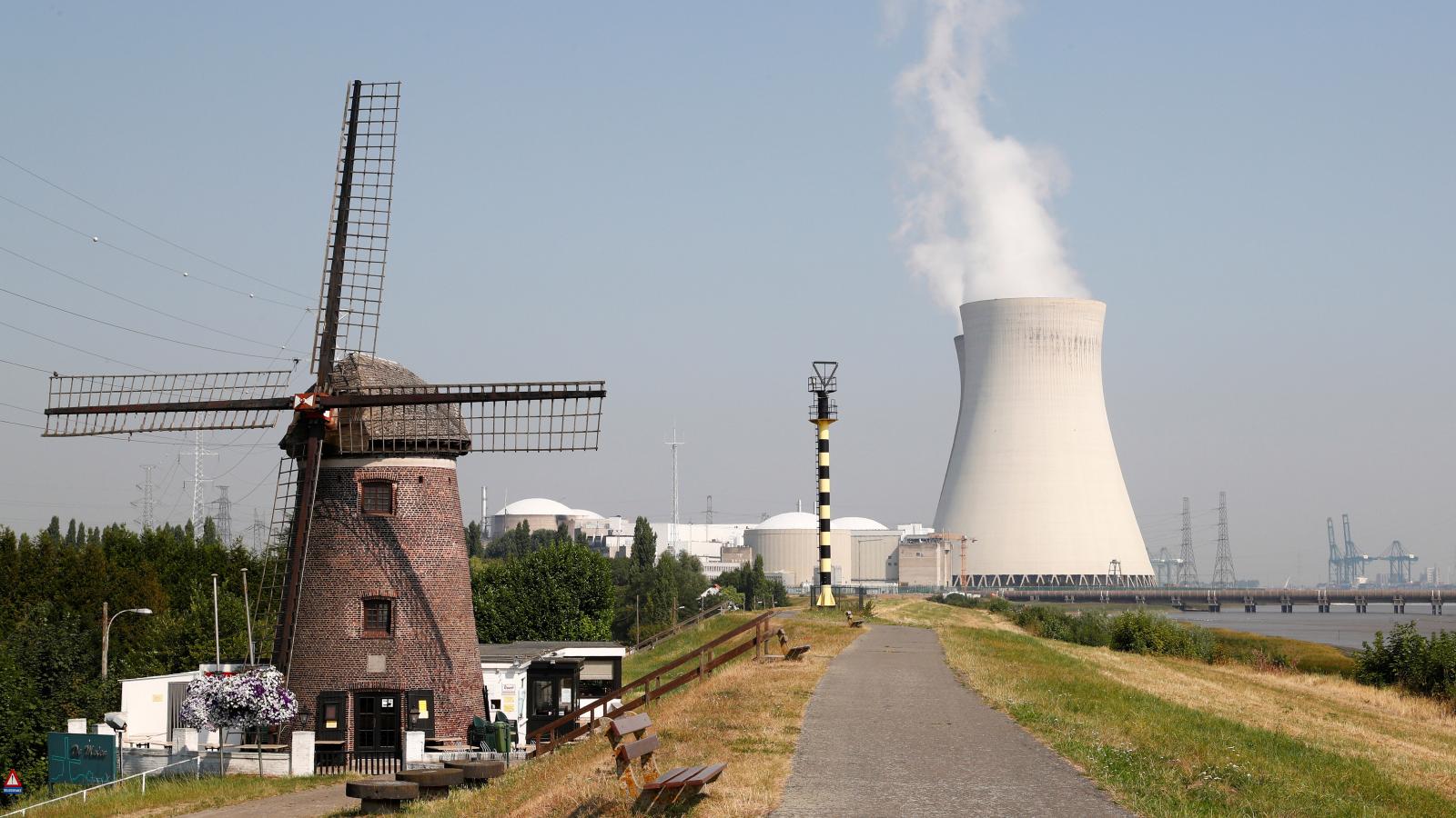 Europe's heatwave is forcing nuclear power plants to shut down
