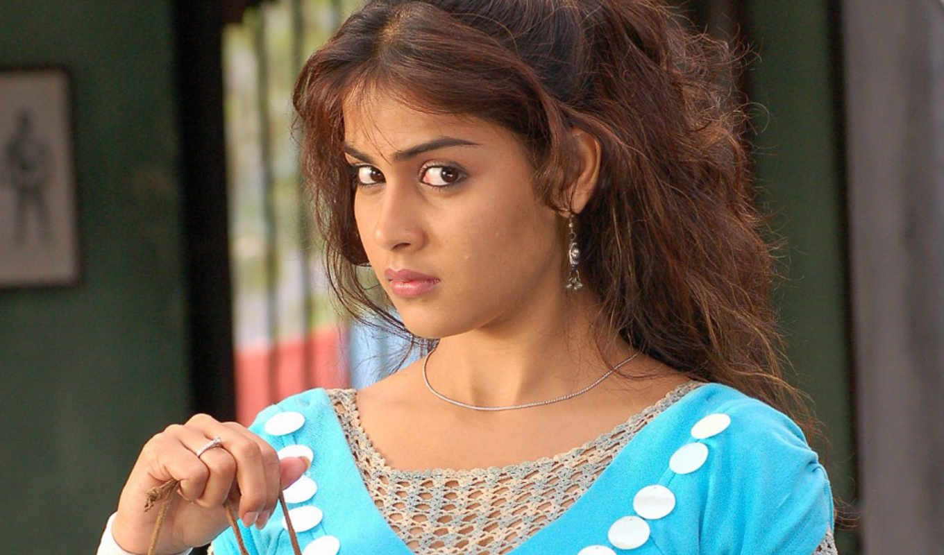 Обои genelia, союза, free, раздел Кинозвезды, размер 1024x768 - скачать бесплатно картинку на рабочий стол и телефон