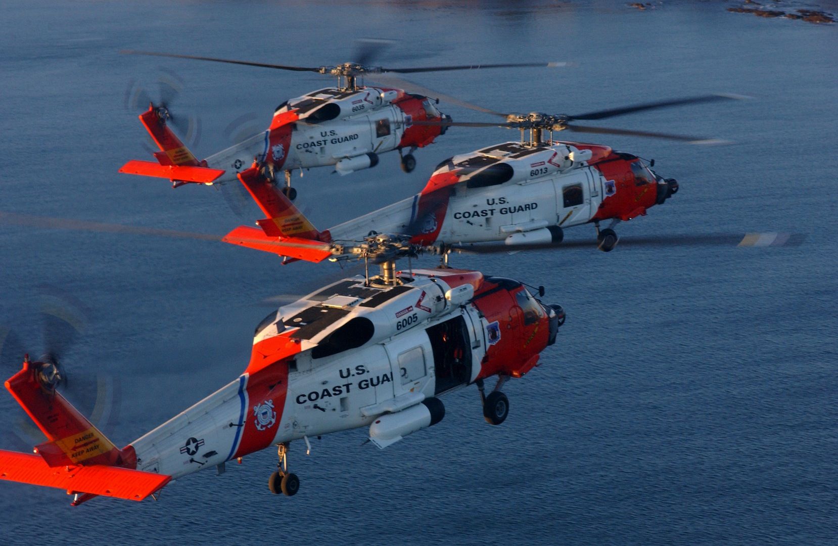 Coast Guardsmen Lost In Helicopter Crash Off Washington Coast Guard Helicopter HD Wallpaper