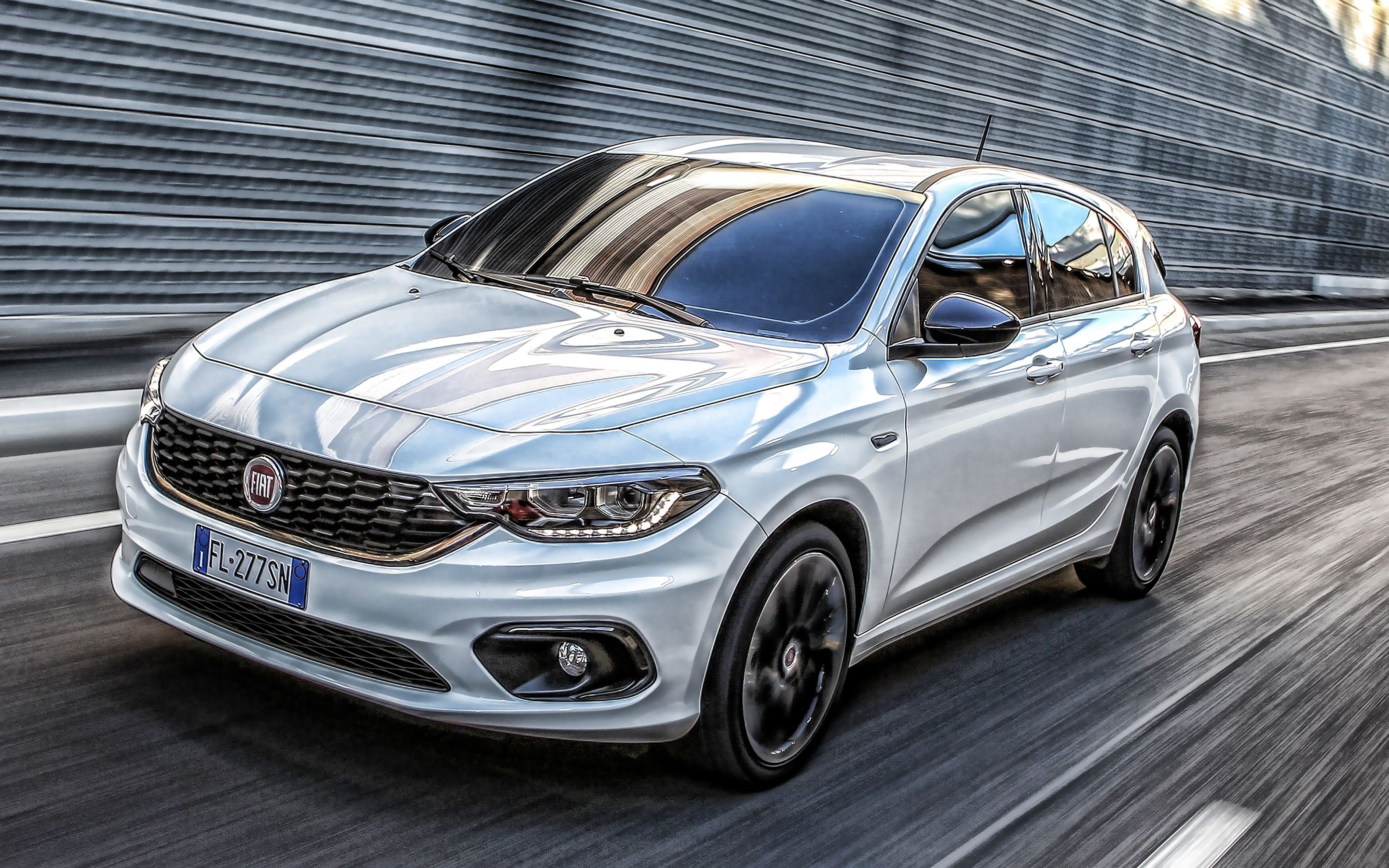 Download wallpaper Fiat Tipo Hatchback, 2019, exterior, front view, white hatchback, new white Tipo, italian cars, Fiat for desktop with resolution 2880x1800. High Quality HD picture wallpaper