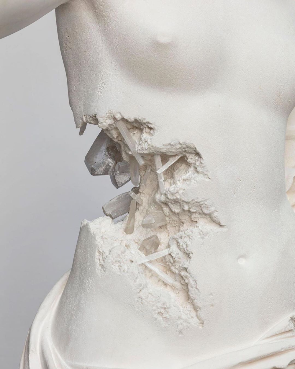 Art Front Row sur Instagram, Daniel Arsham opening “Paris 3020” in Paris this Saturday at .⠀. Sculpture art, Art, Dark artwork