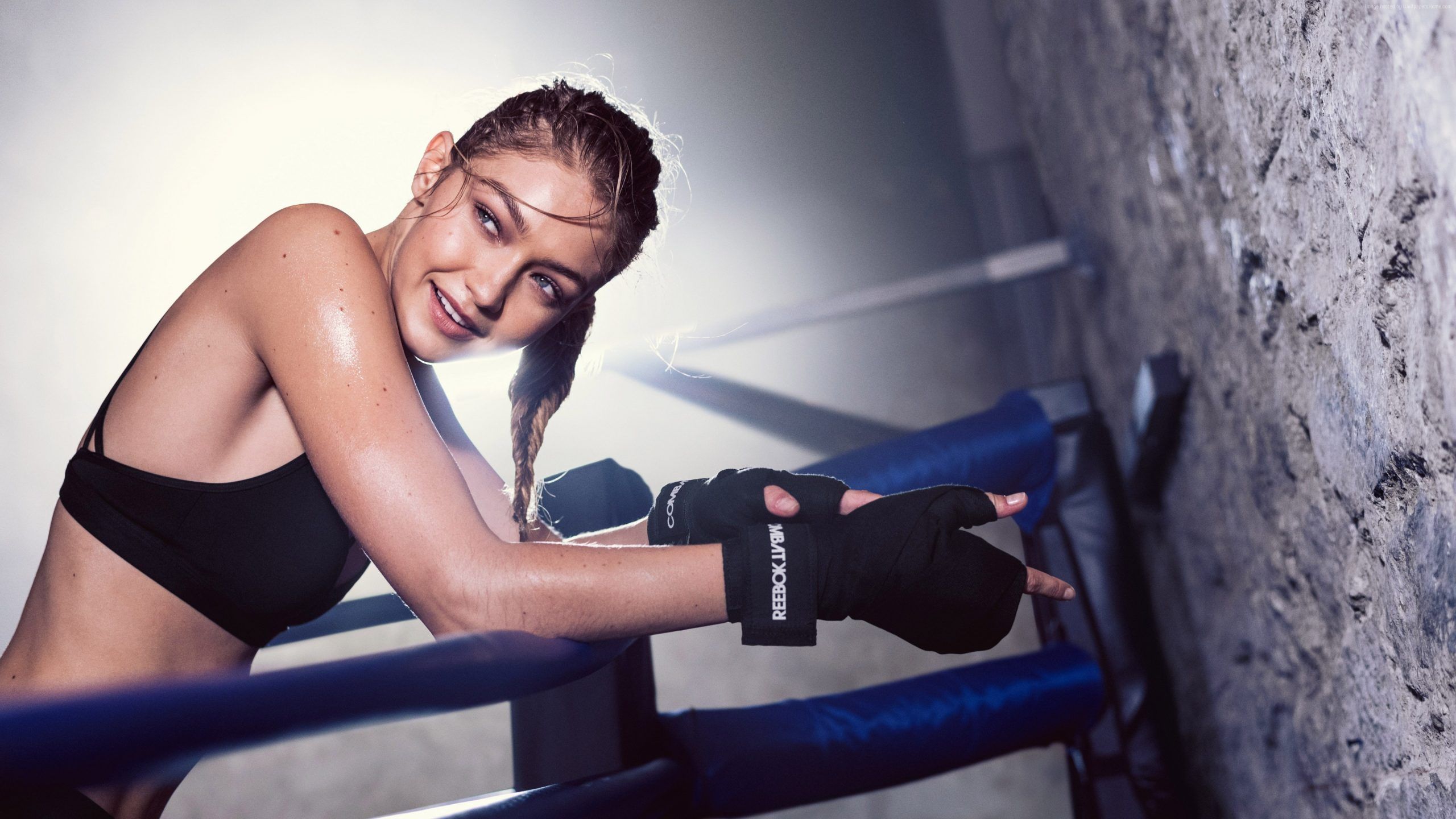 Gigi Hadid Working Out Wallpaper Background 62774 2560x1440px