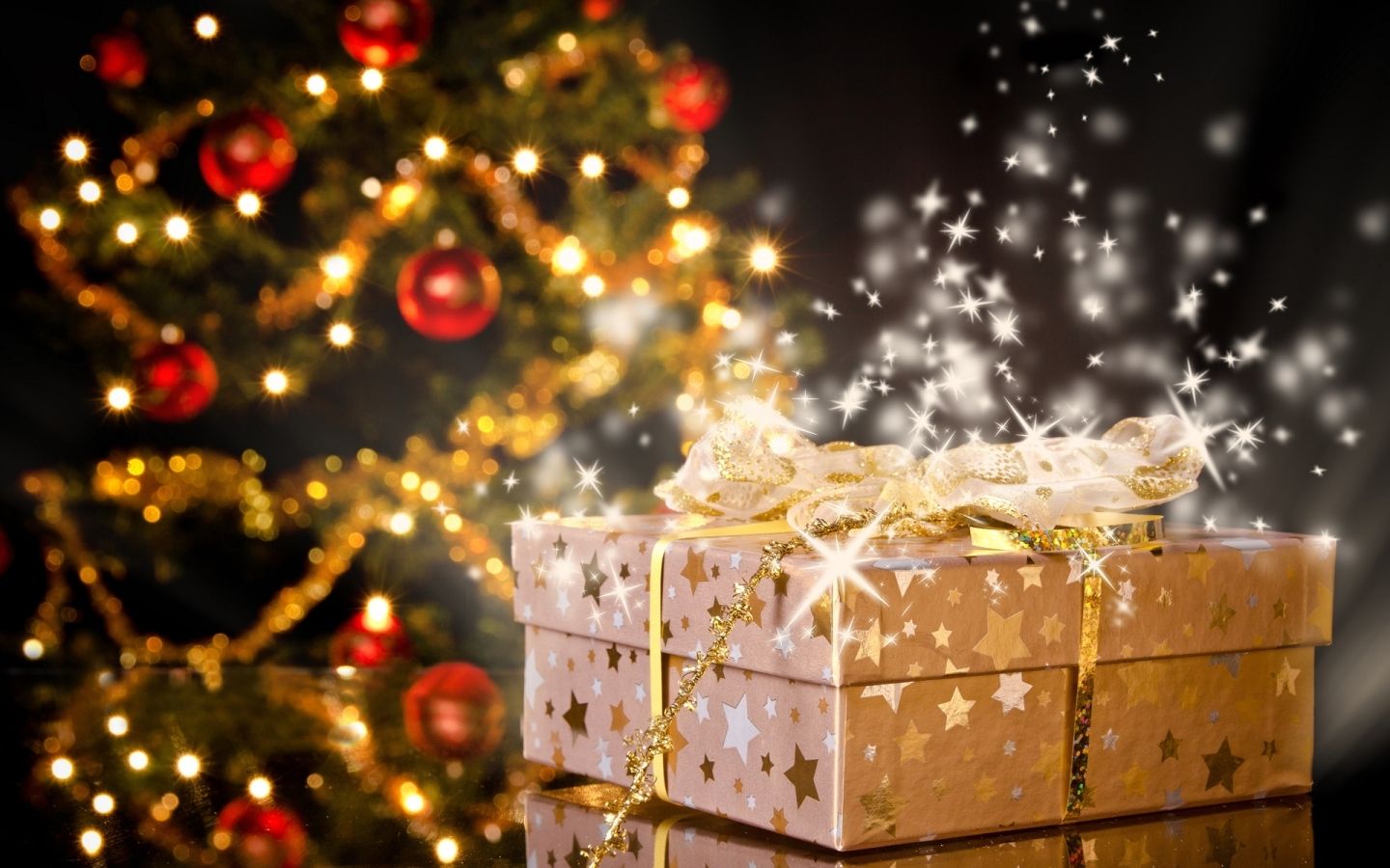 Christmas Tree Magic Day and Magic Gifts MacBook Air Wallpaper Download