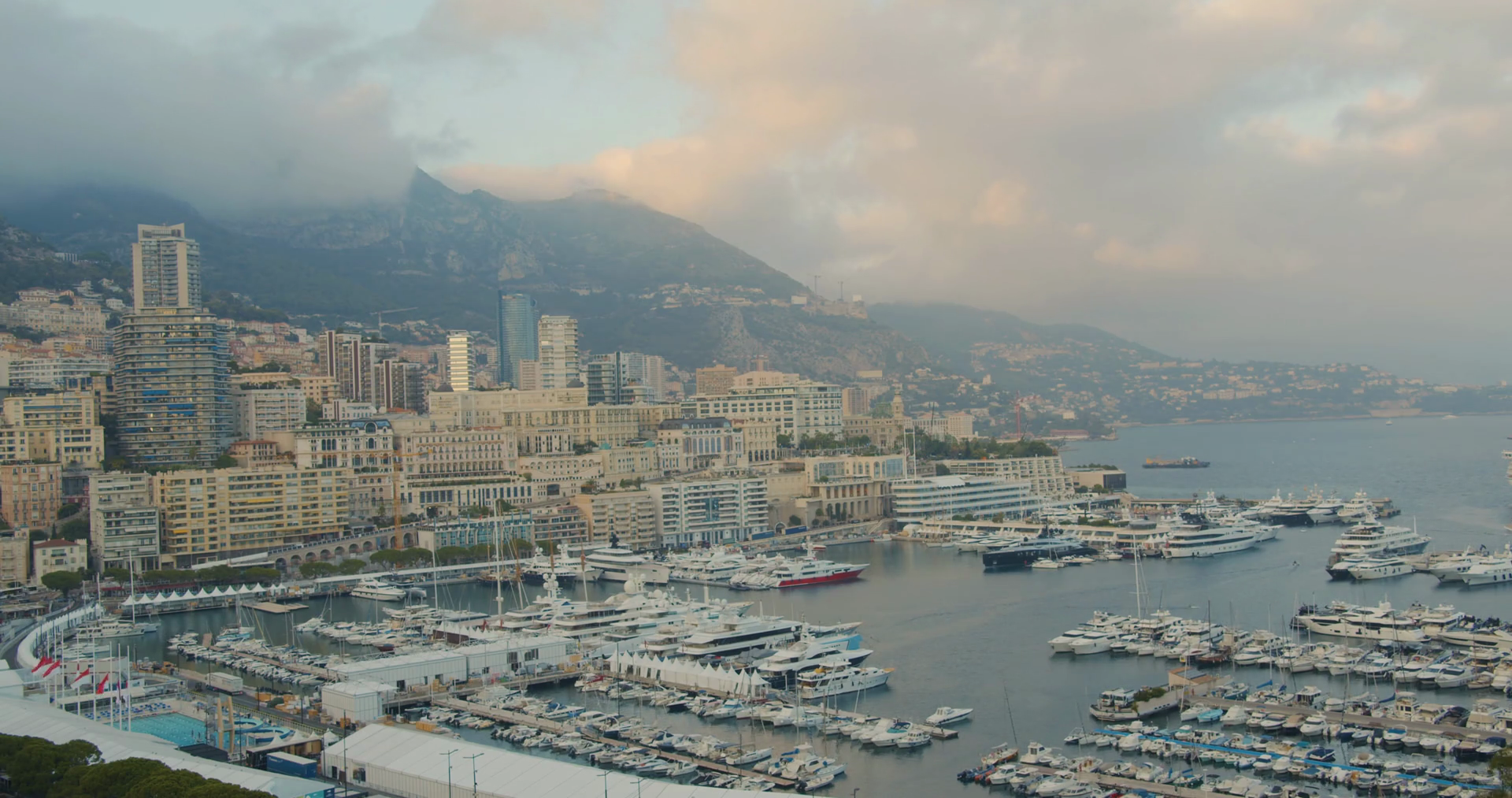 Monte Carlo city, timelapse. View of luxury yachts, boats and historic buildings in harbor of Monaco. Stock Video Footage