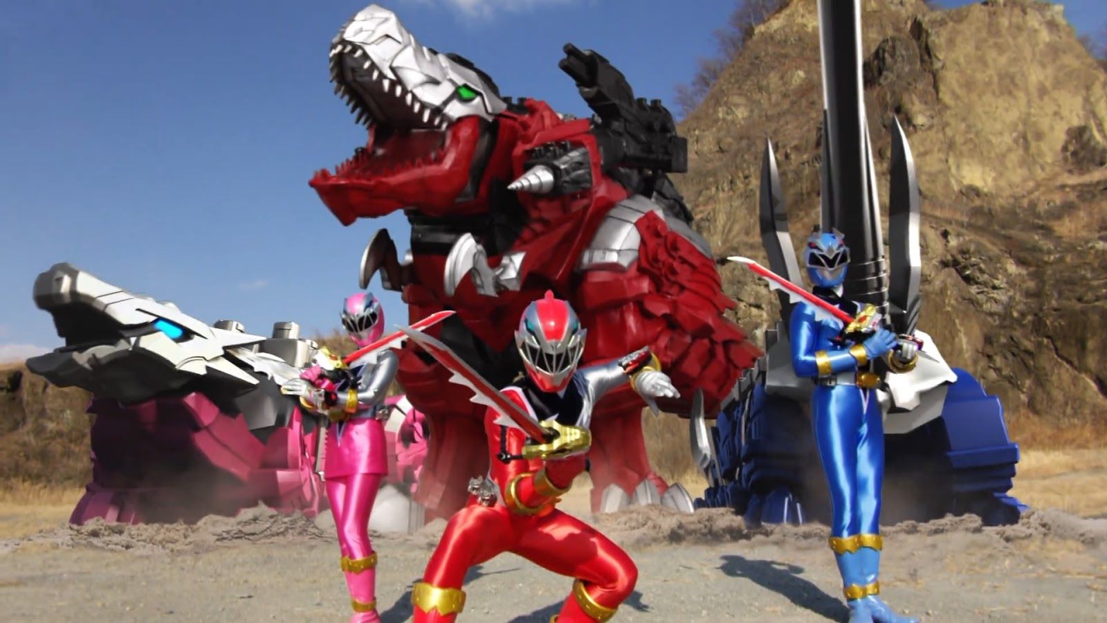 Hasbro Unveils The Red, Blue, and Pink Rangers of Power Rangers Dino Fury
