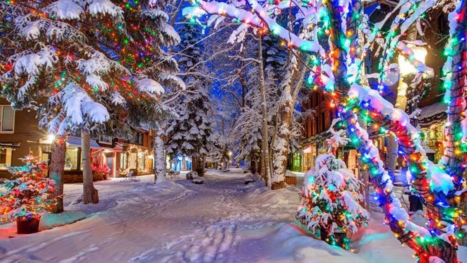 Towns In Colorado That Turn Magical During The Holidays