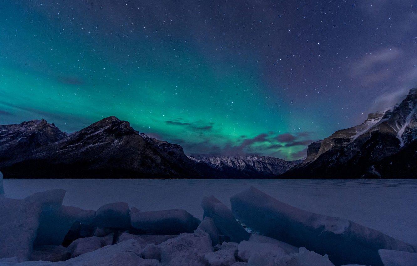 Wallpaper Sky, Canada, Aurora, Winter, Lights, Night, Northern, Lake, Banff, Minnewanka image for desktop, section пейзажи