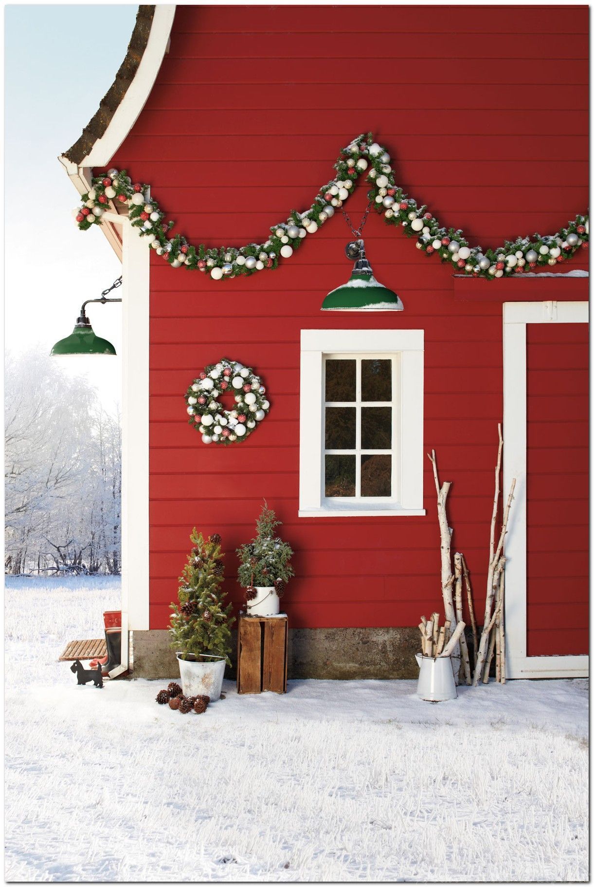 Home Decor Wallpaper. Outdoor holiday decor, Outside christmas decorations, Christmas porch decor