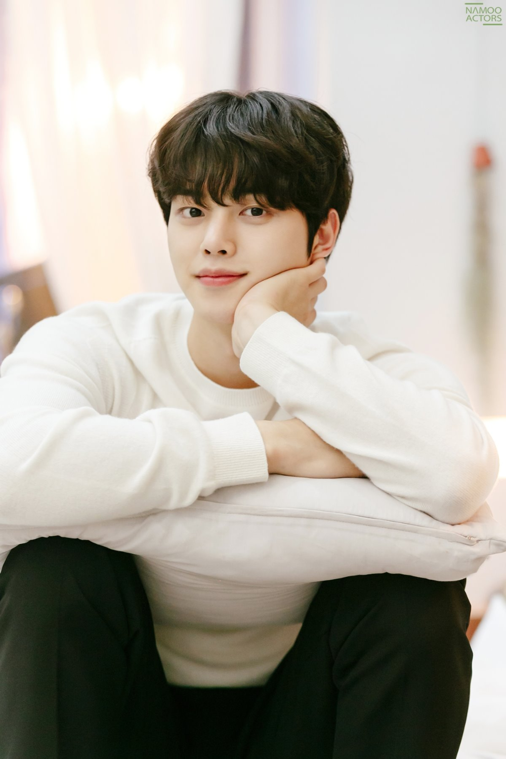 Song Kang steals your heart in BTS shots!. Koogle TV en 2020. Actores coreanos, Fotos de coreanos, Doramas coreanos romanticos