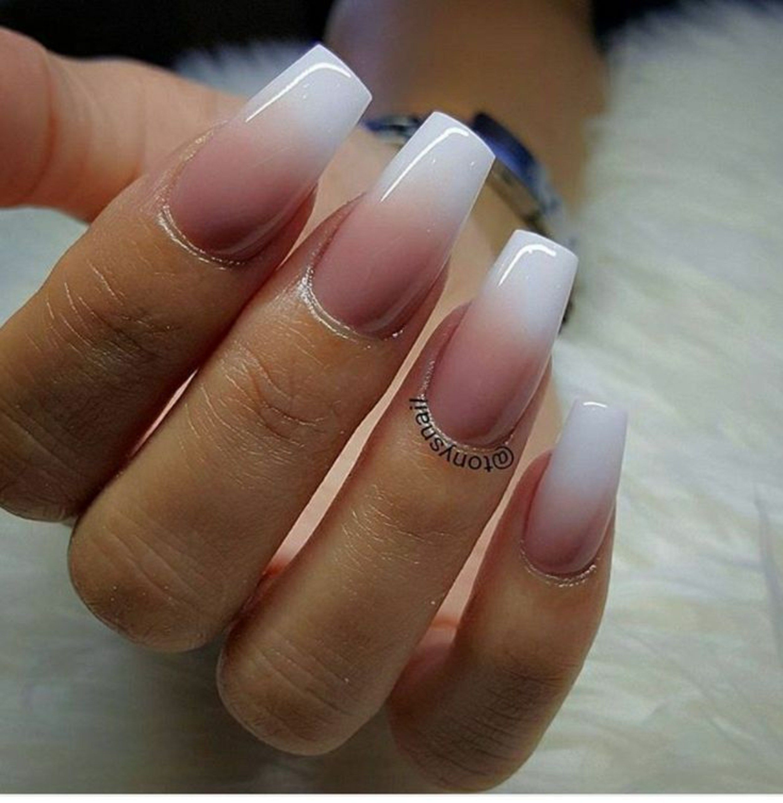 Mobiles Qhd French Tip Acrylic Nails Wallpaper & Background Download