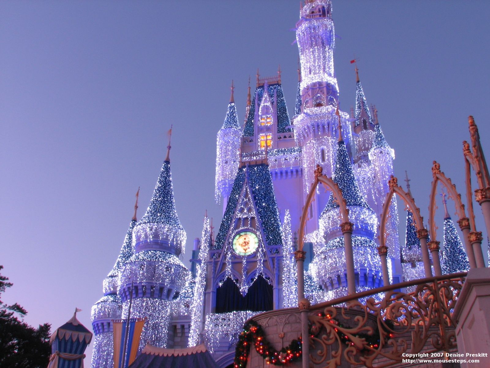 Desktop Wallpaper Christmas Photo From Walt Disney World