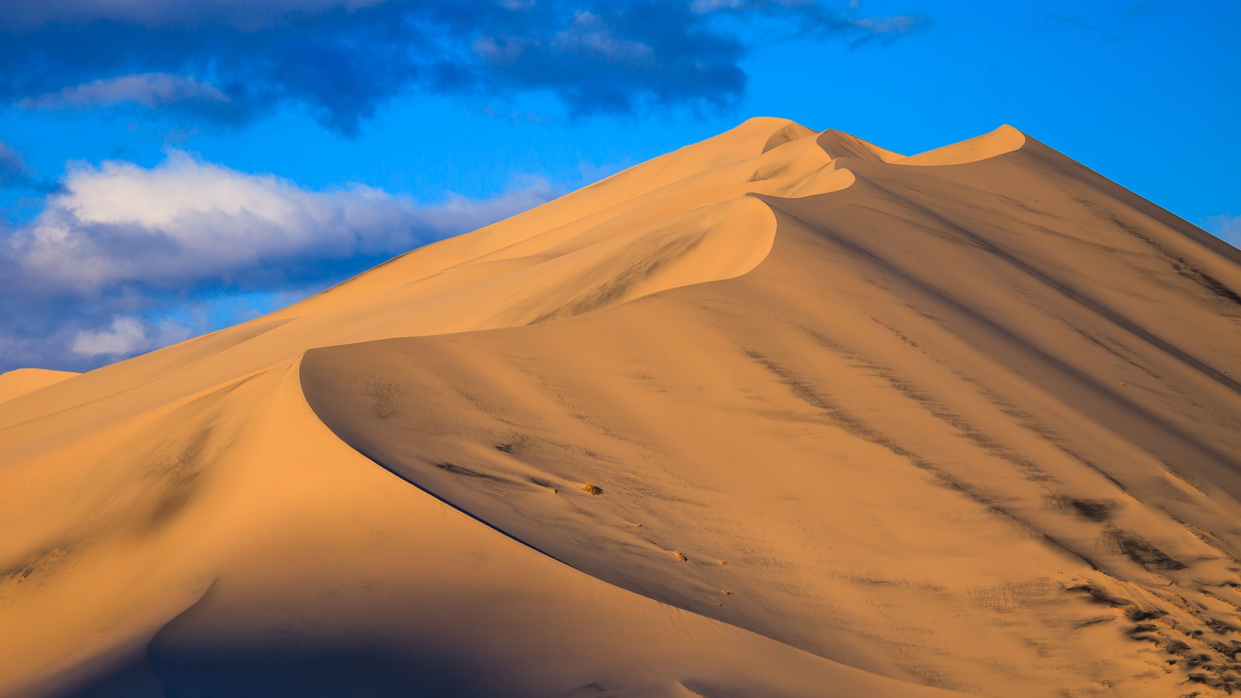 Desert Sand Dunes 4K Wallpaper