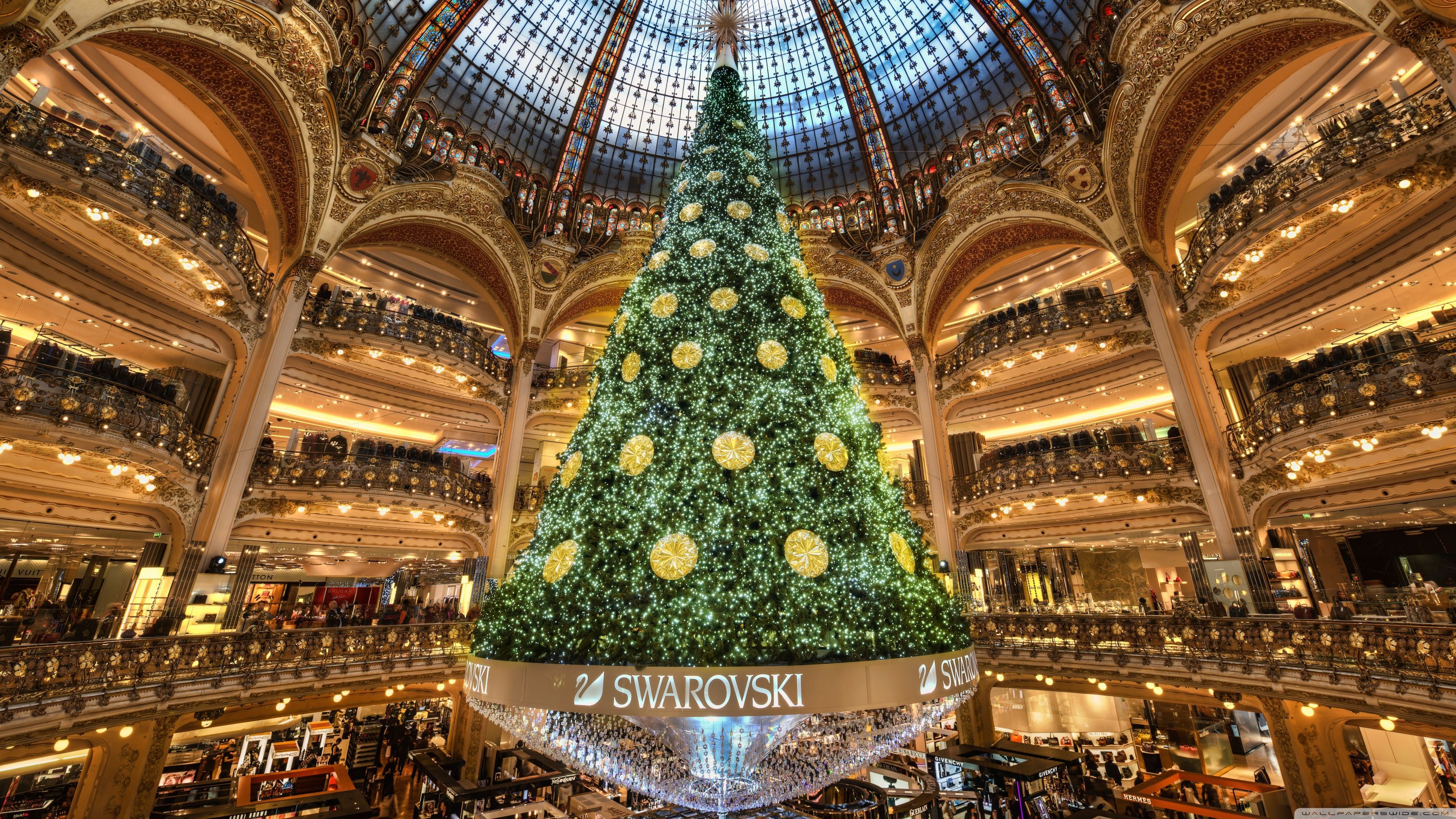 Christmas Tree In Paris ❤ 4k Hd Desktop Wallpapers For