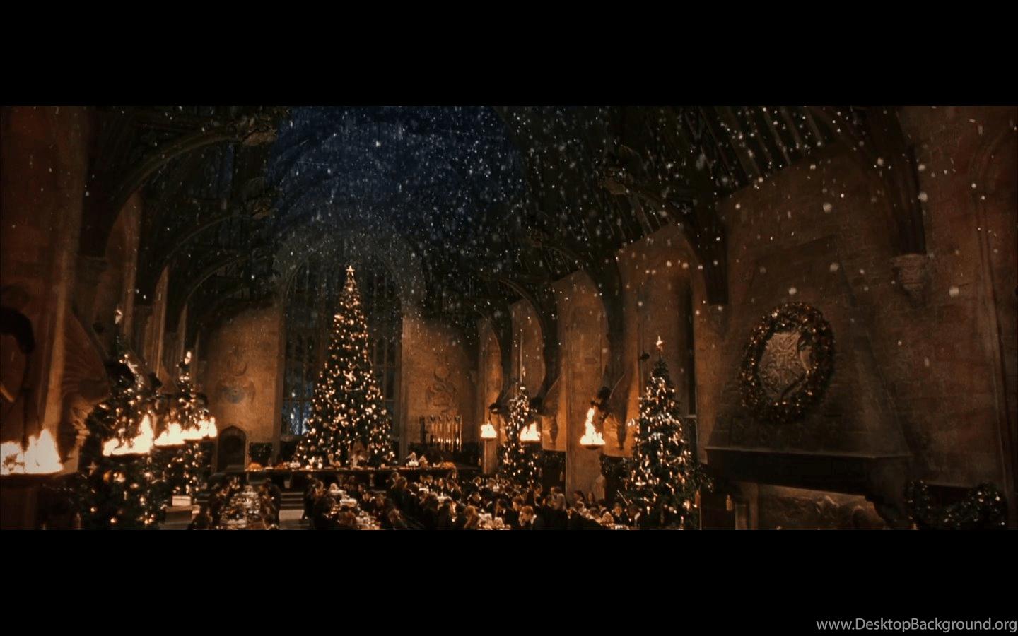 Aesthetic Christmas Desktop Harry Potter Christmas Wallpaper