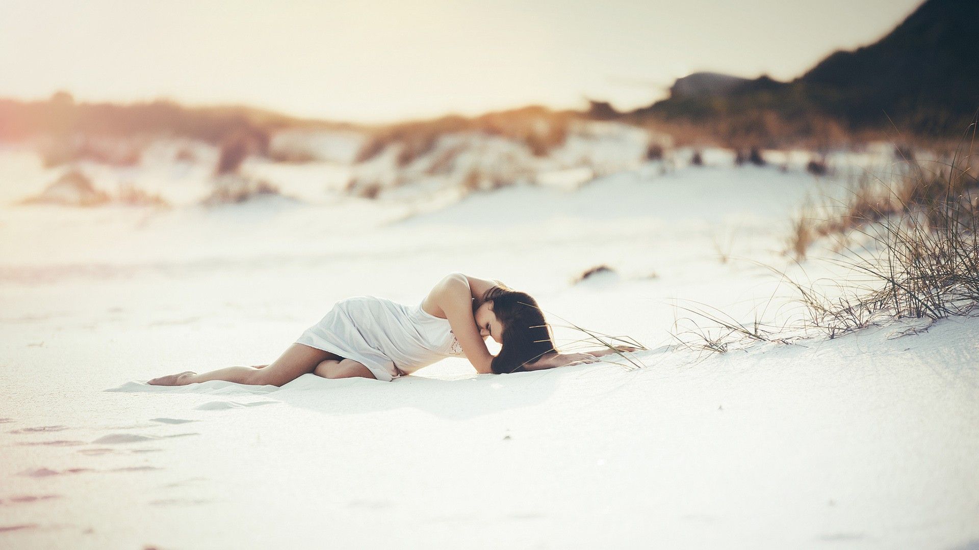 women, Females, Girls, Models, Fashion, Style, Mood, , Sensual, Babes, Soft, Beaches, Sand Wallpaper HD / Desktop and Mobile Background