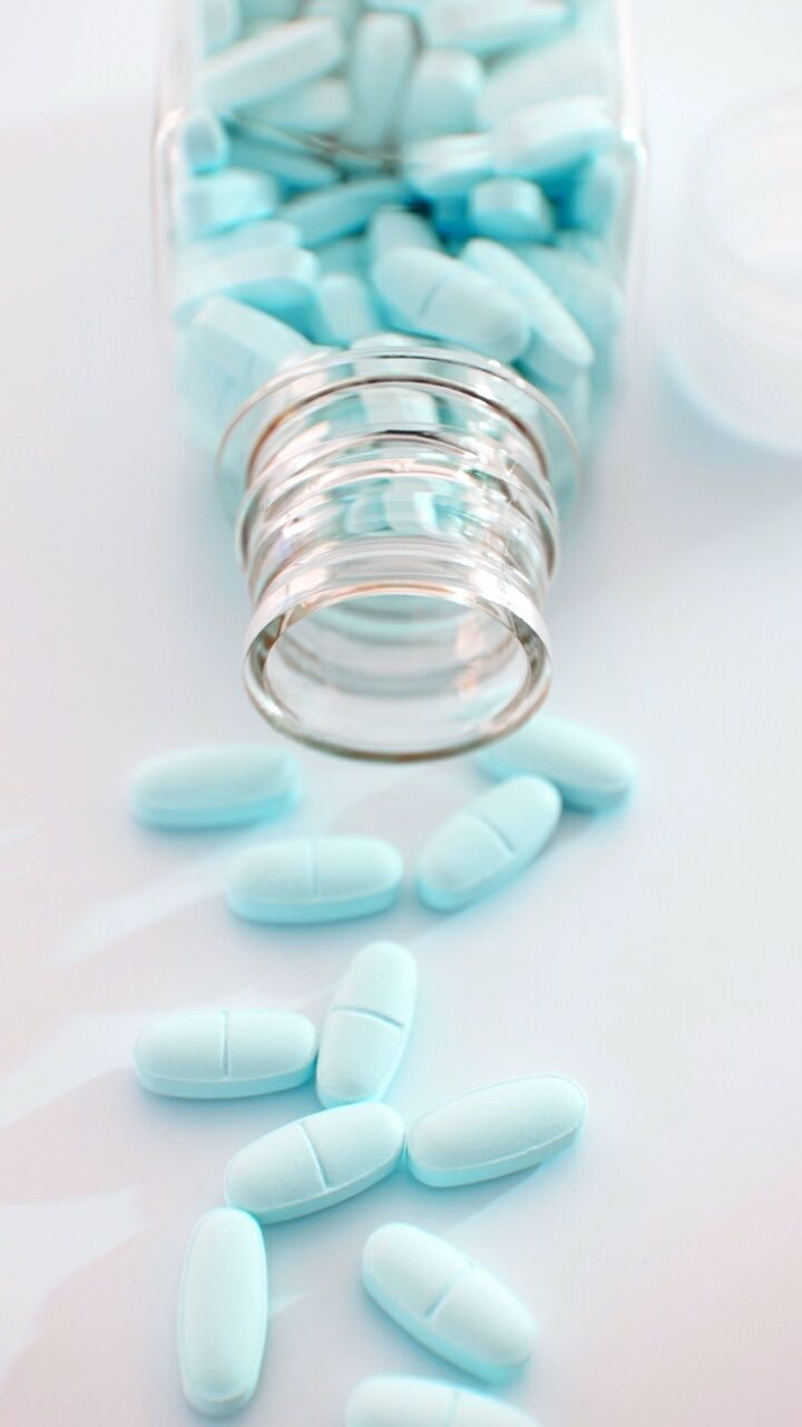 art, background, beauty, candy, decor, design, eat me, fashion, pink, kawaii, pastel, pattern, patterns, pills, pretty, soft, softy, style, sugar, sweets, tablets, texture, wallpaper, wallpaper, we heart it, medications, capsules, wallpaper iphone