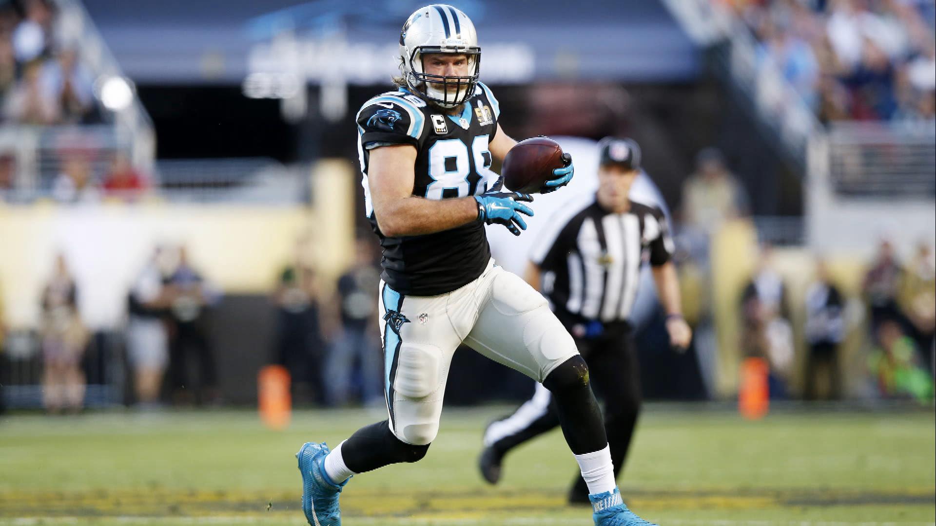 Carolina Panthers' Greg Olsen in good shape after injury, excited for Reid