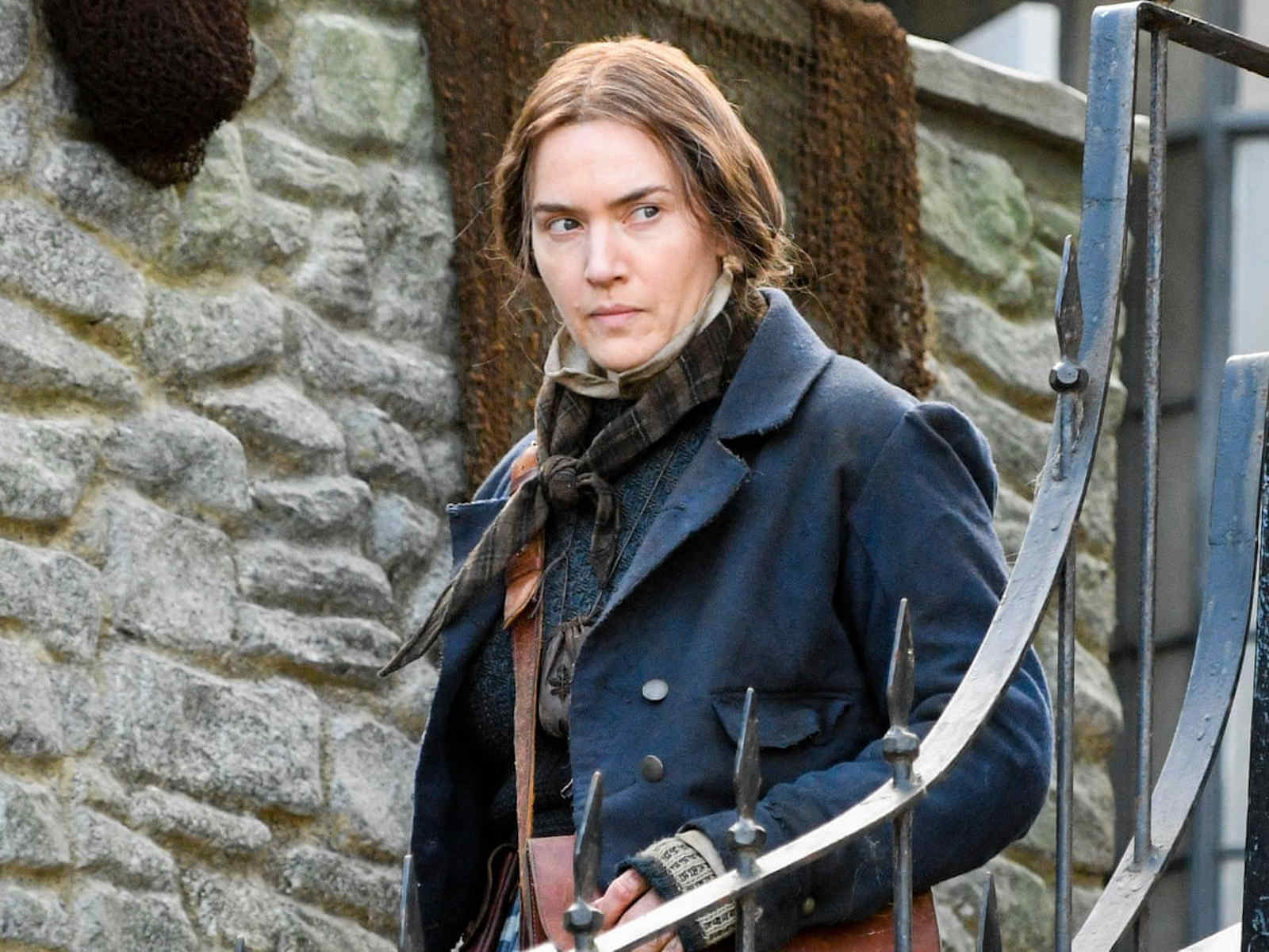 Kate Winslet's new movie is not the lesbian dream you hoped for