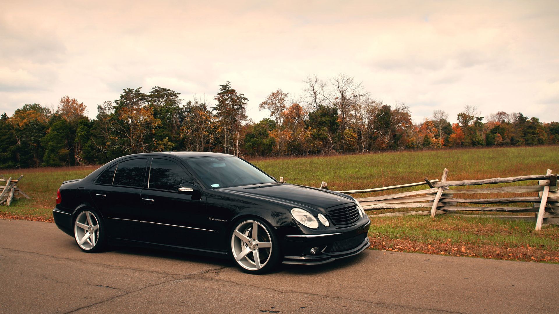 BLACK MERCEDES W211 [4K] 