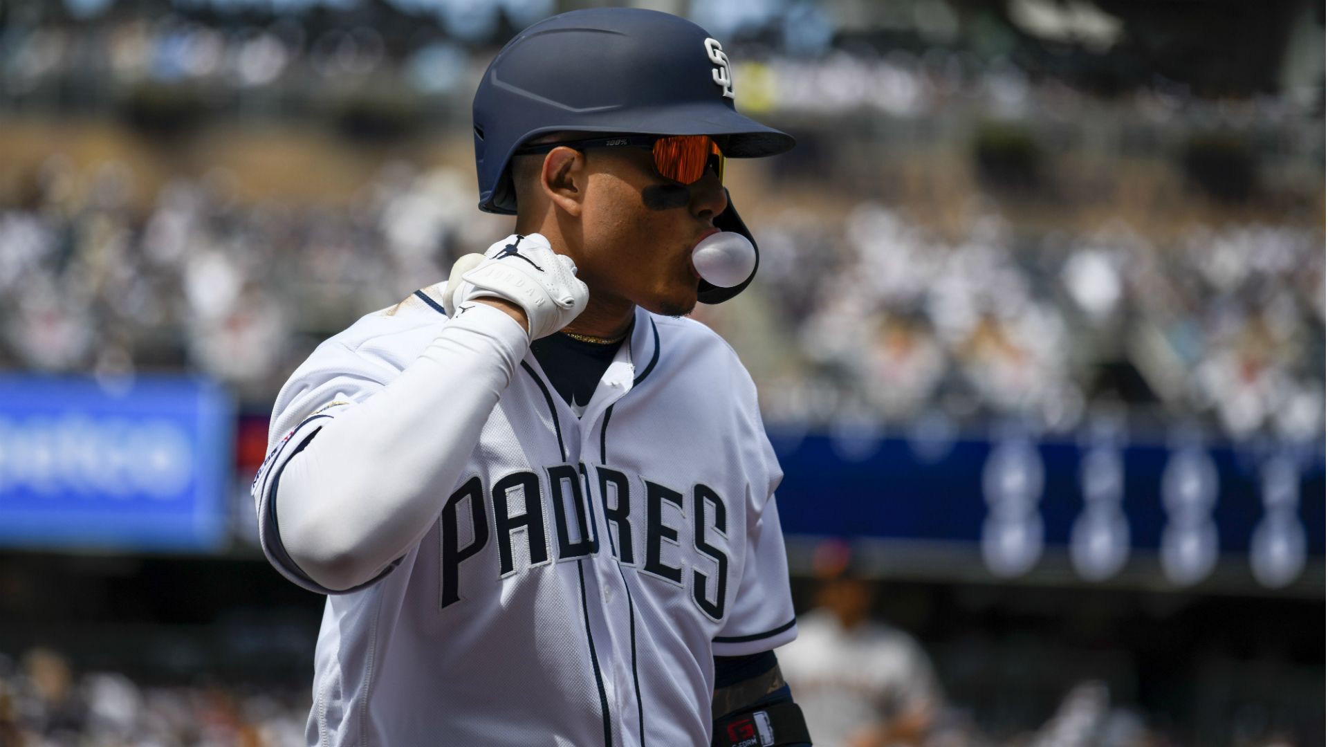 Padres, with Manny Machado and new aura, hope to own San Diego's sports identity